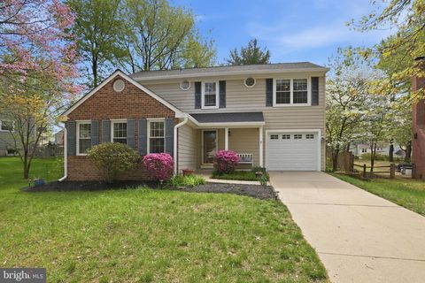 Photo of 289 College Manor Drive, ARNOLD, MD 21012 (MLS # MDAA2142028)