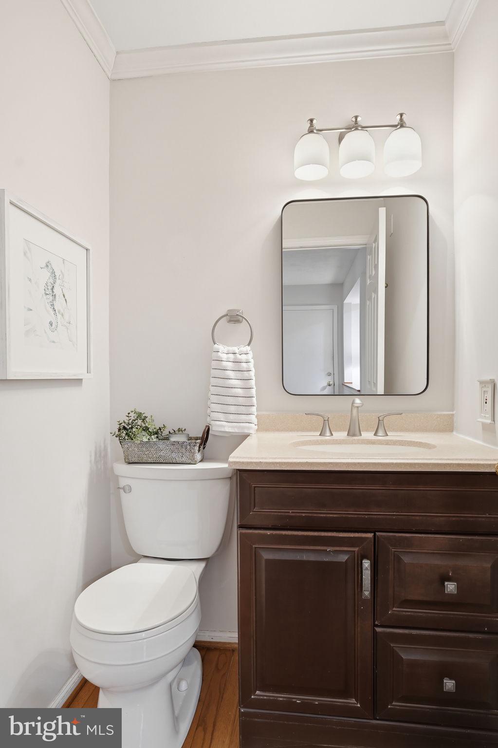 COLLEGE MANOR - Residential