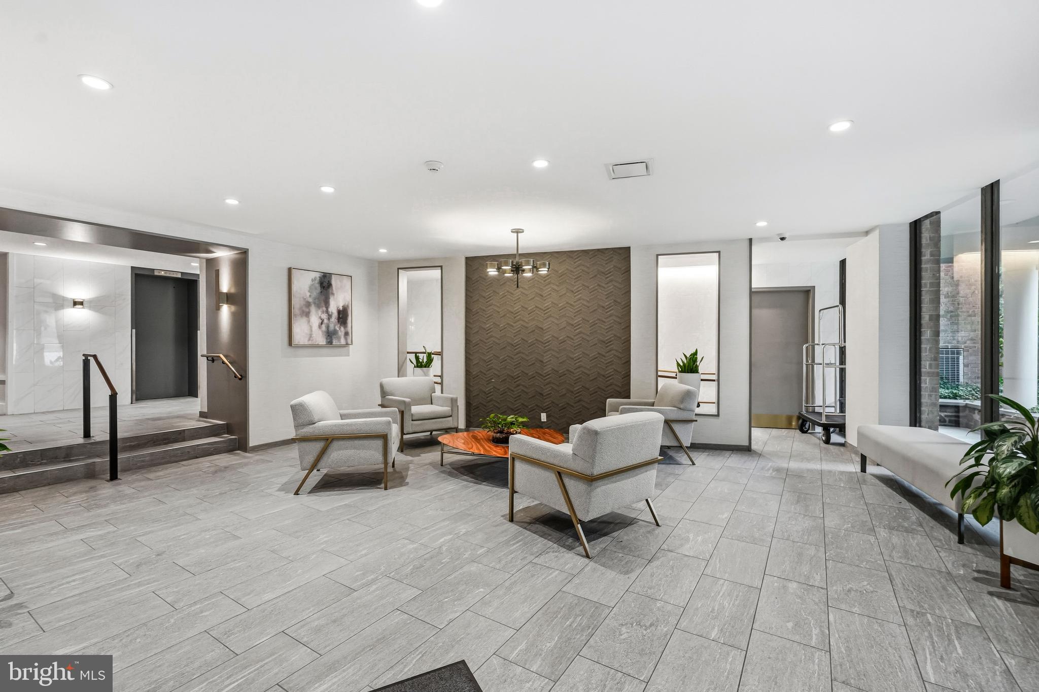 OAK HILL - Residential