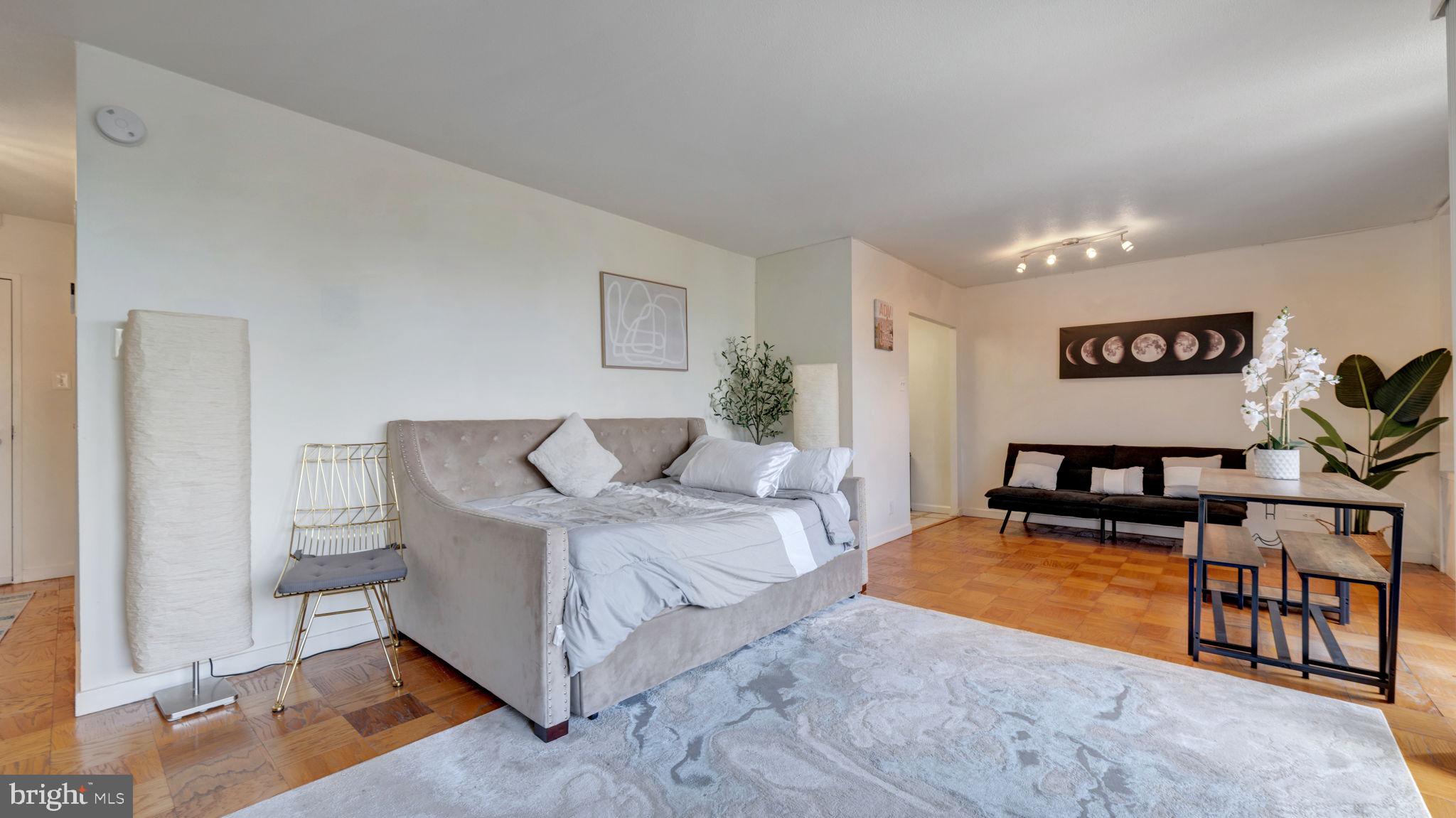 490 M STREET SW W110