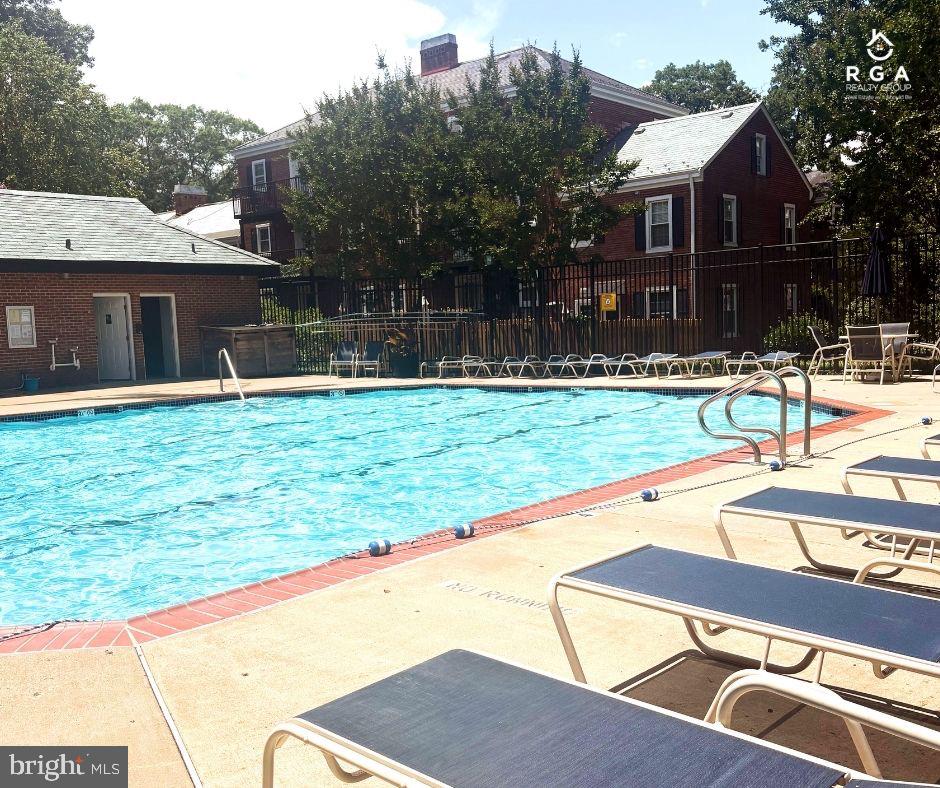 FAIRLINGTON VILLAGES - Residential