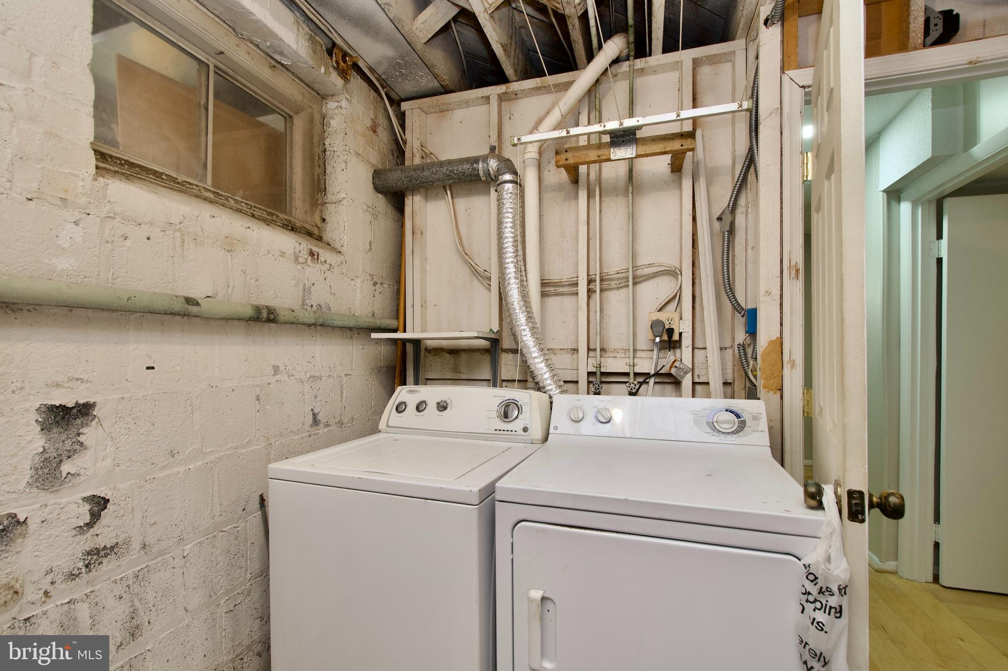 FAIRLINGTON VILLAGES - Residential