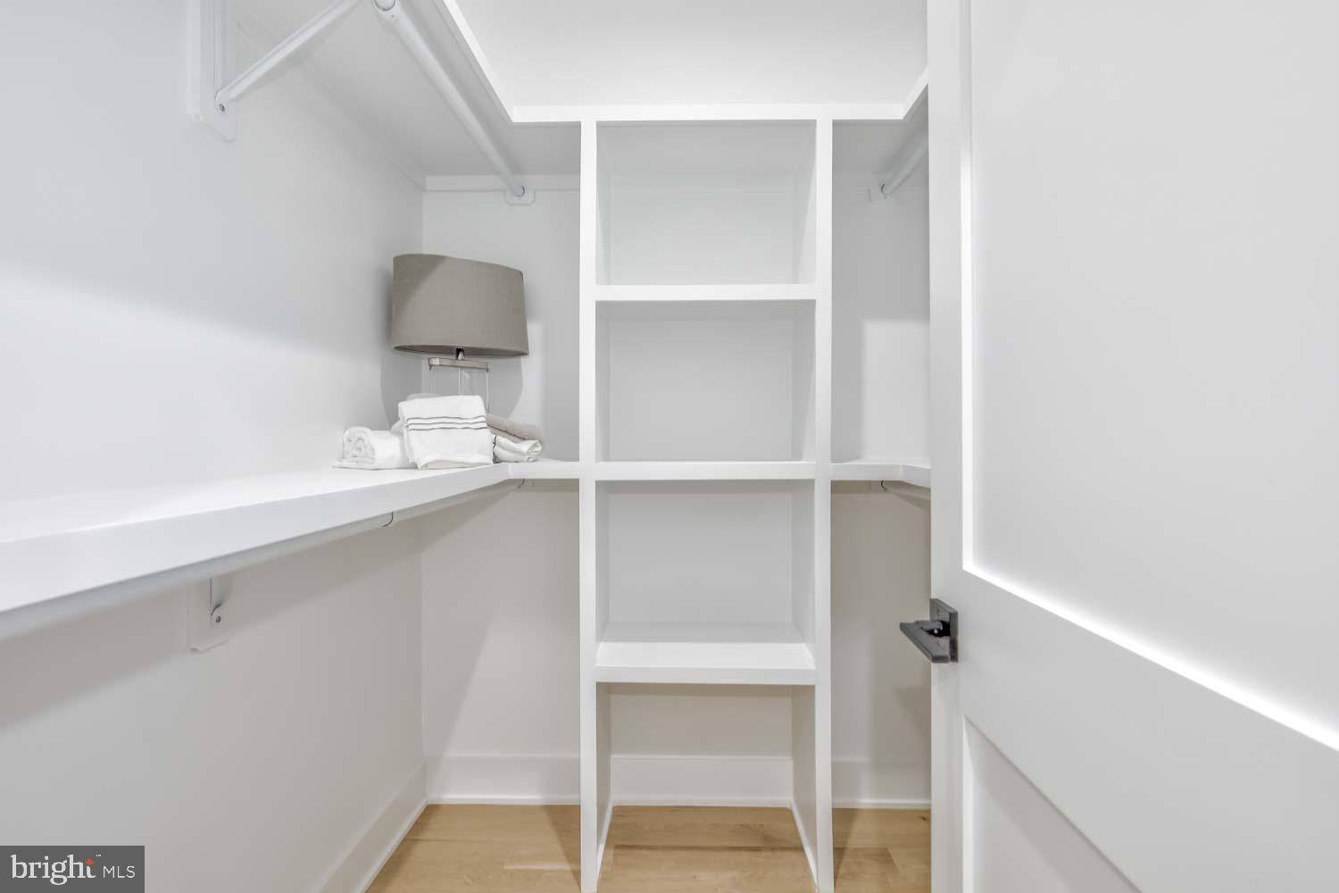 PARKWOOD - Residential