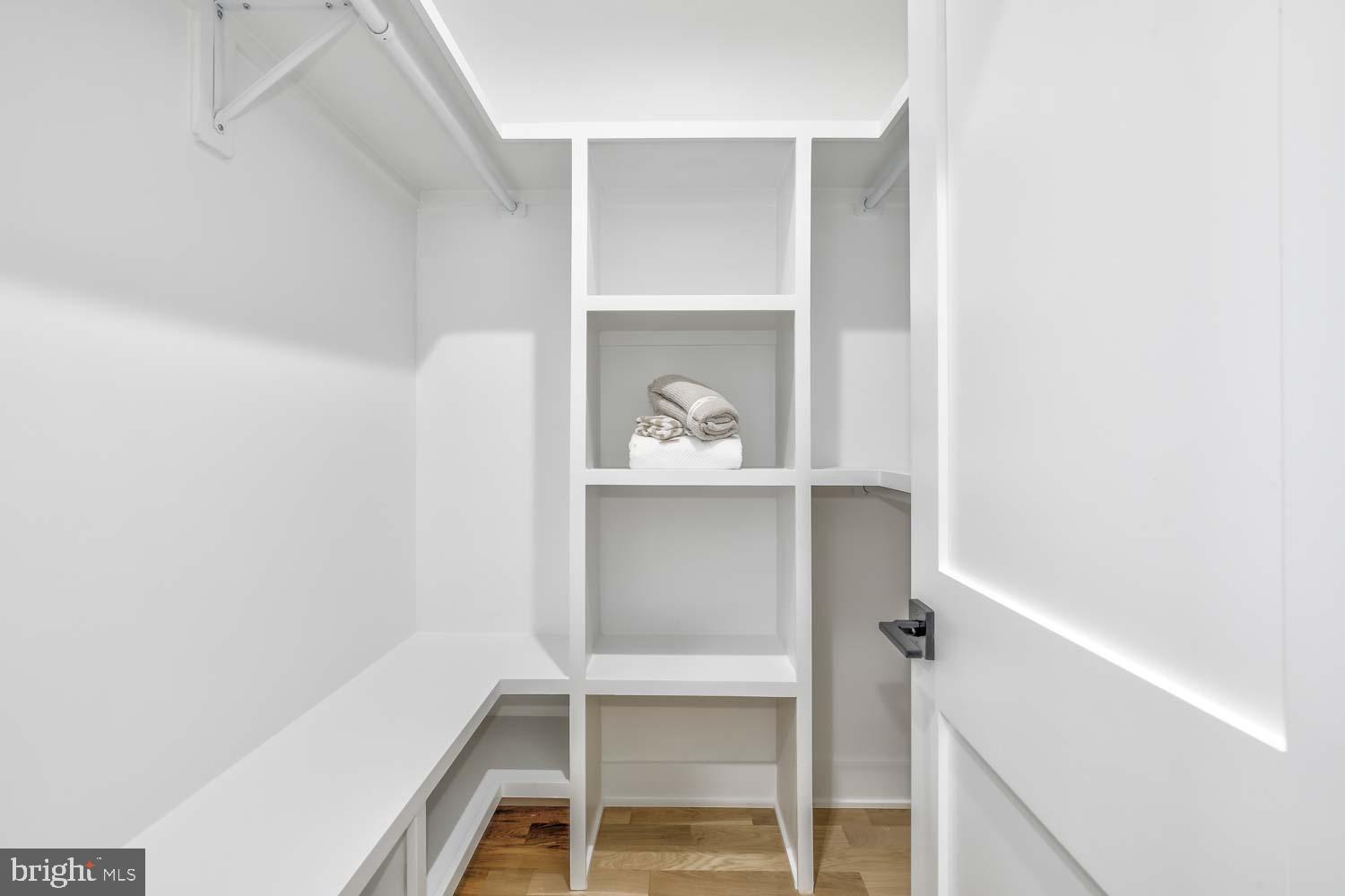 PARKWOOD - Residential