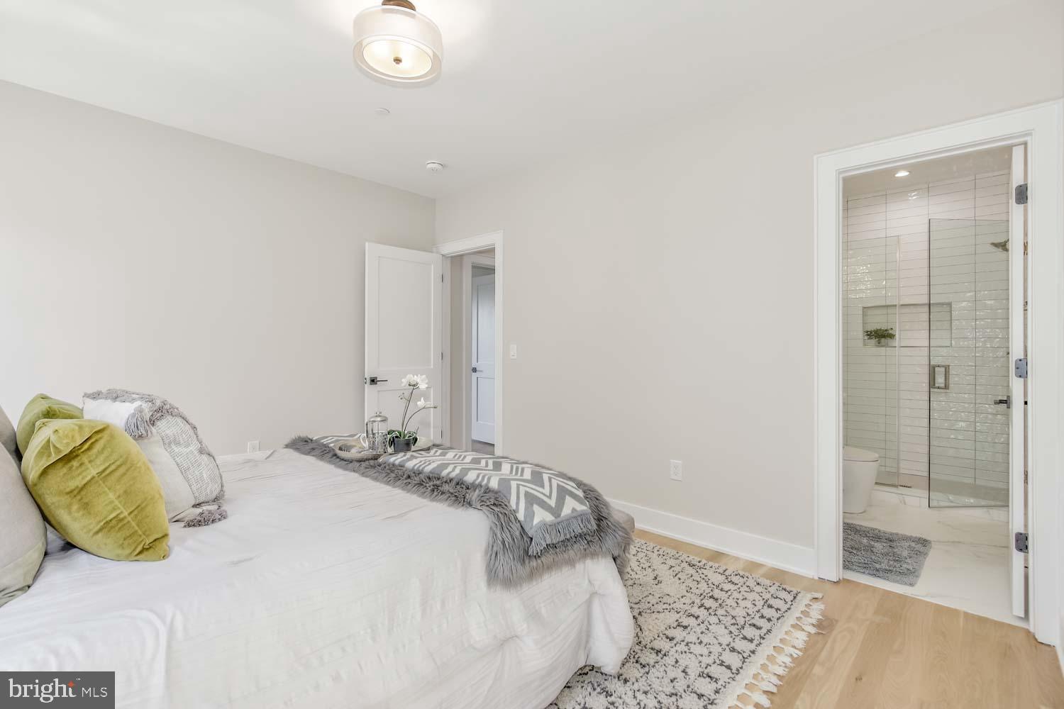 PARKWOOD - Residential