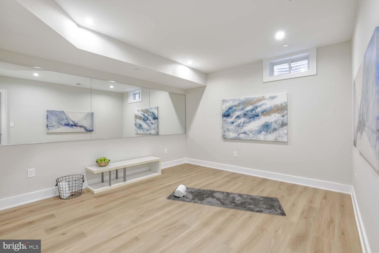 PARKWOOD - Residential