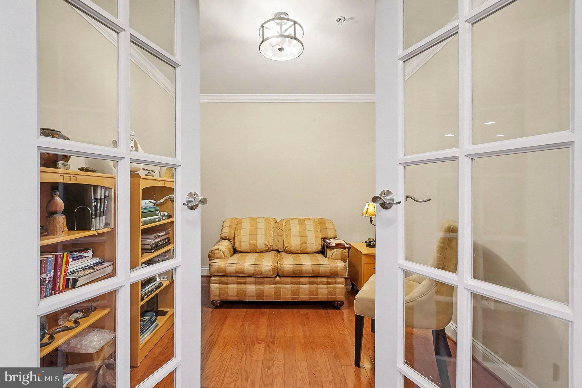 HERON HARBOR - Residential