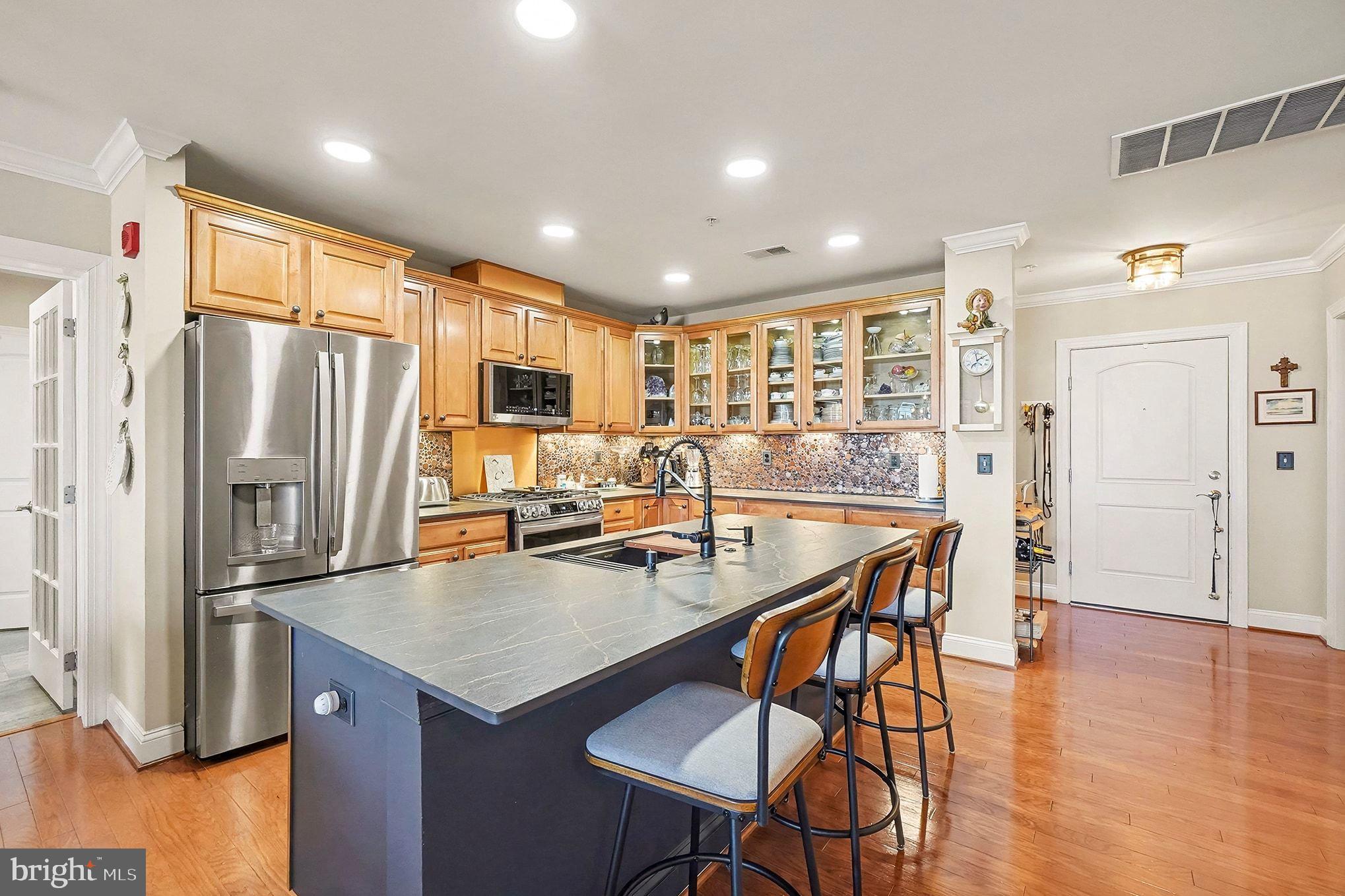 HERON HARBOR - Residential