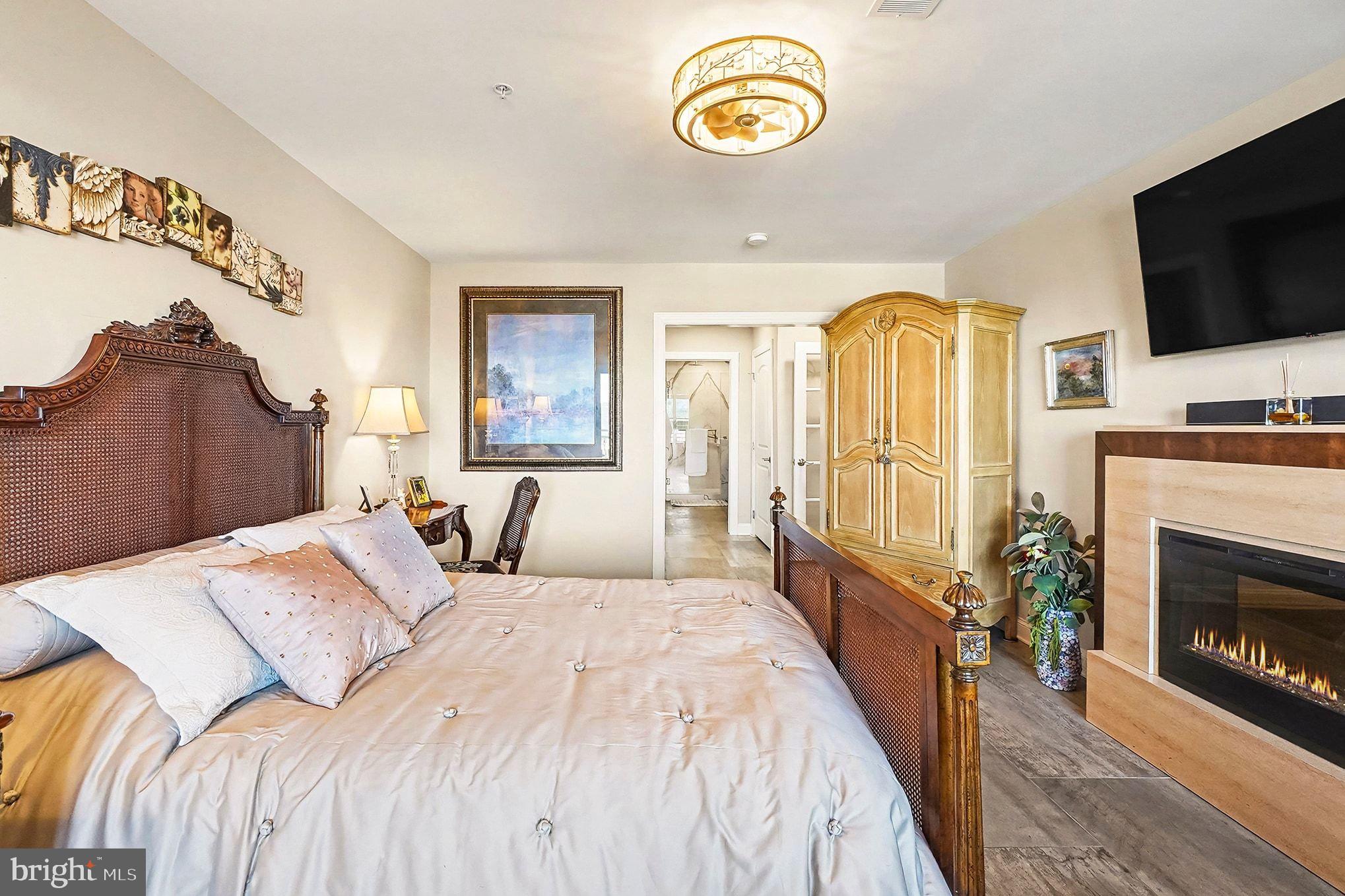 HERON HARBOR - Residential