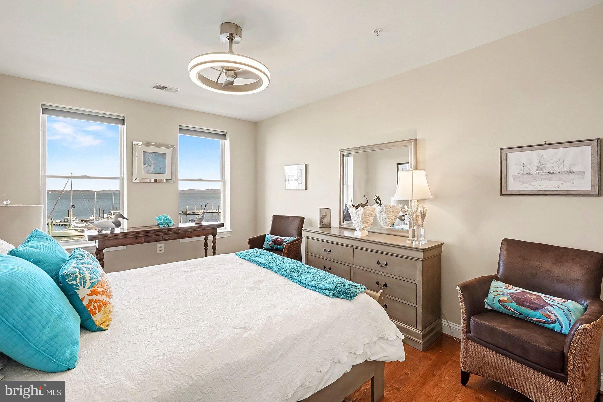 HERON HARBOR - Residential