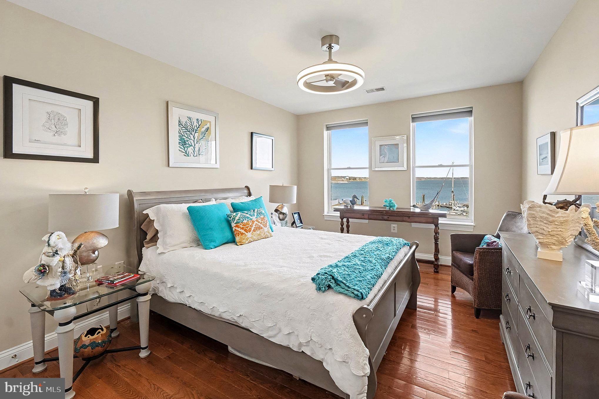 HERON HARBOR - Residential