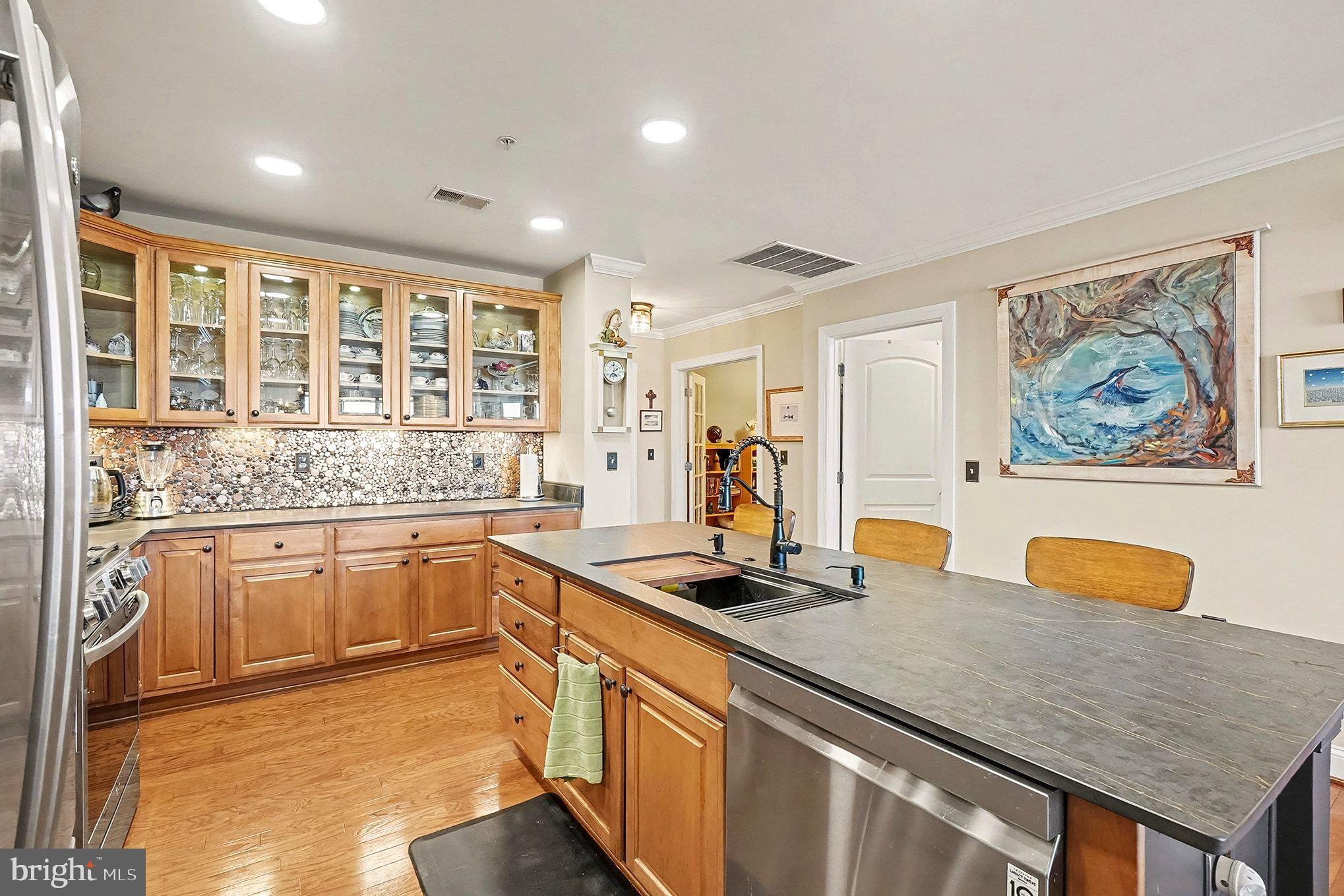 HERON HARBOR - Residential