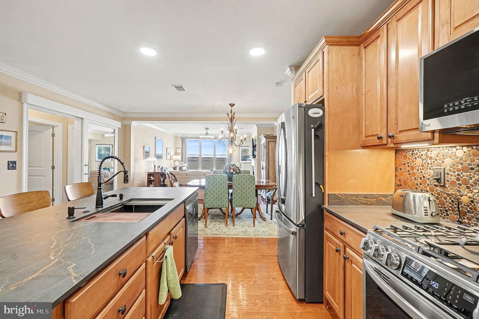 HERON HARBOR - Residential