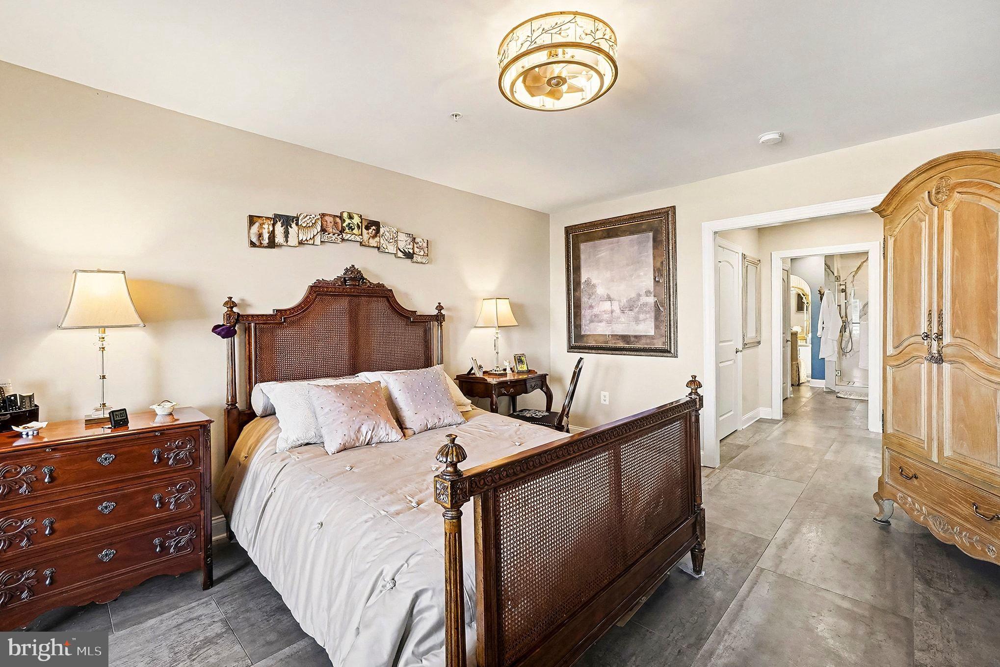 HERON HARBOR - Residential