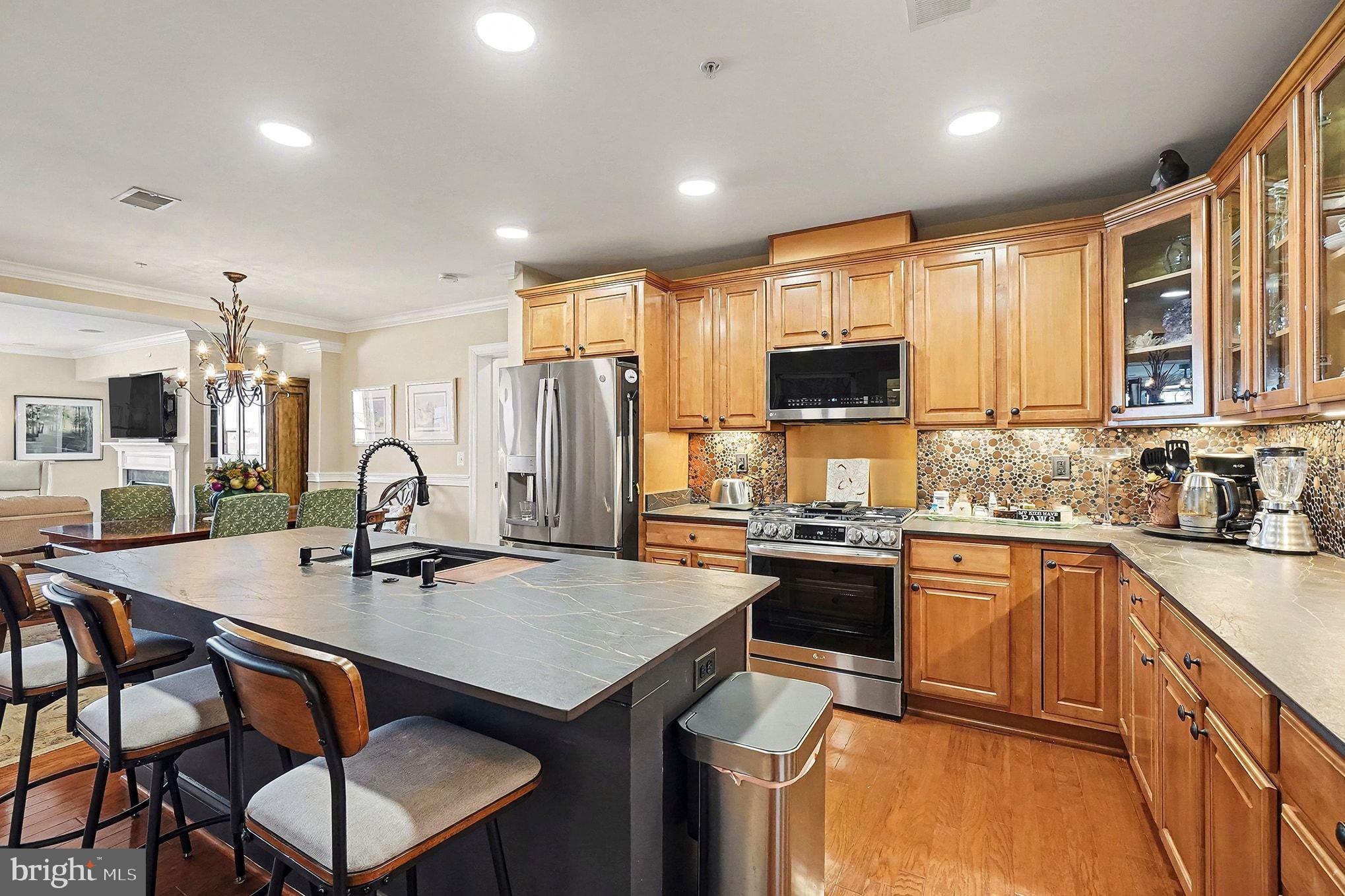 HERON HARBOR - Residential