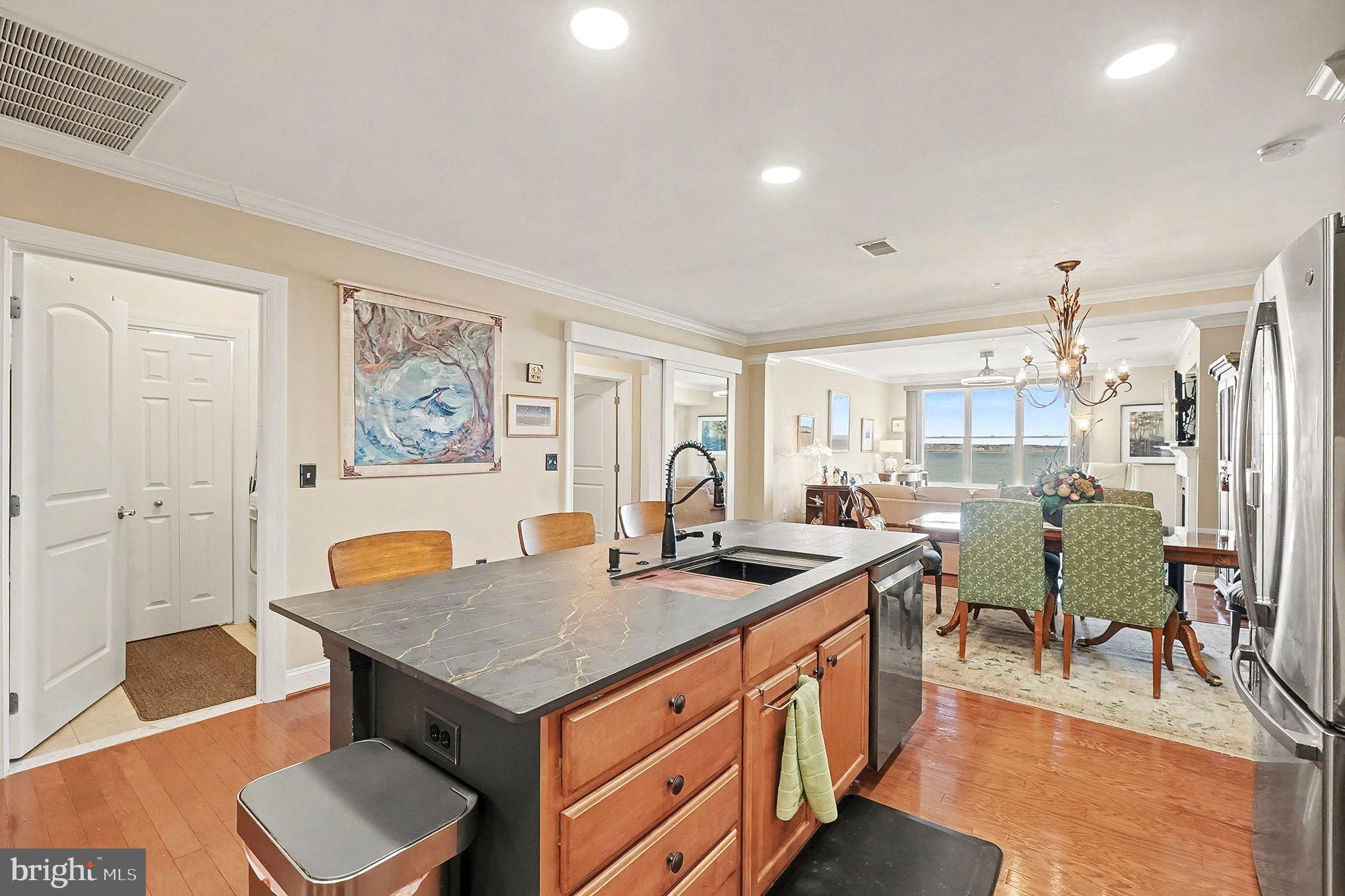 HERON HARBOR - Residential