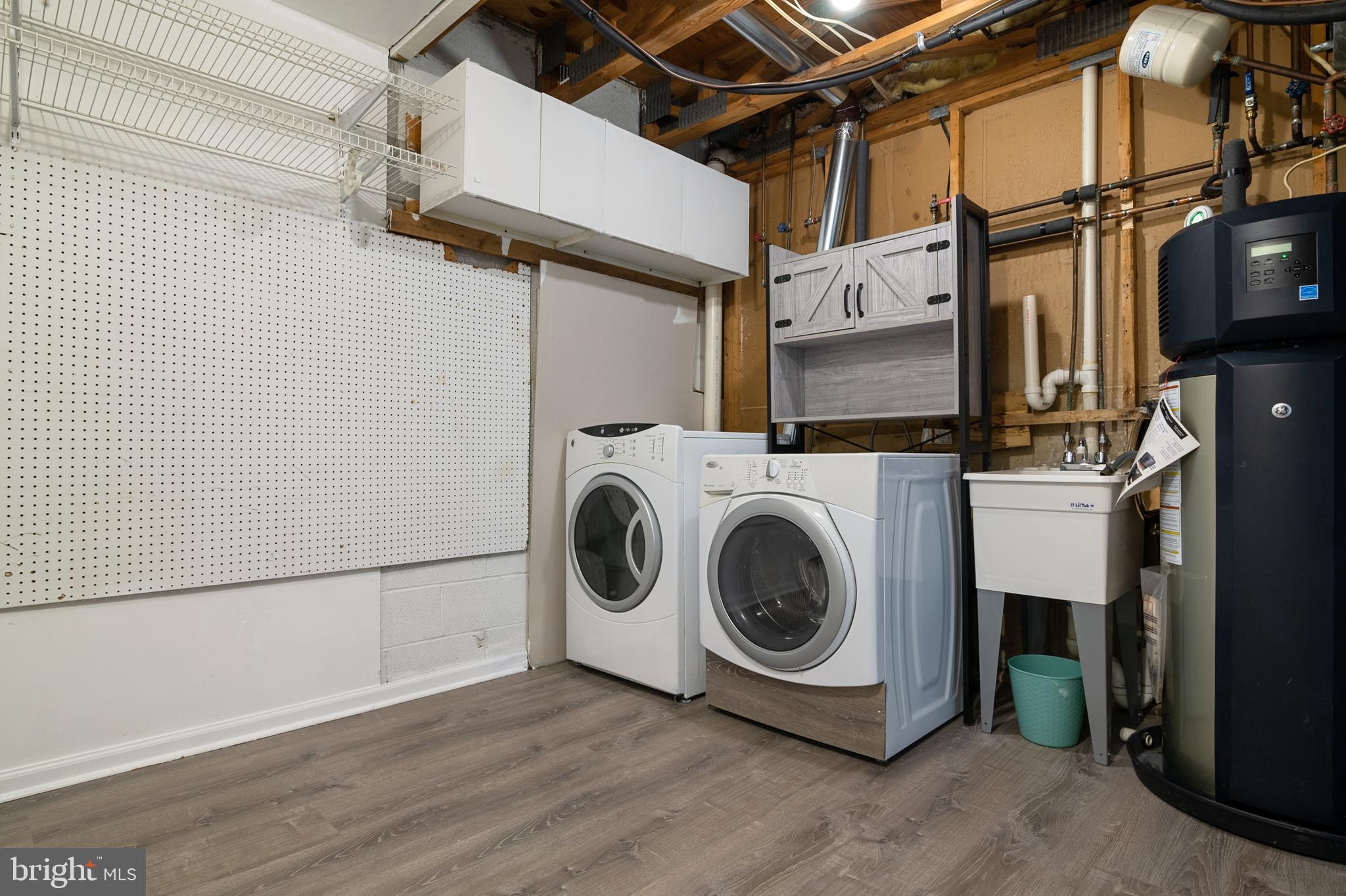 CHARING CROSS - Residential Lease