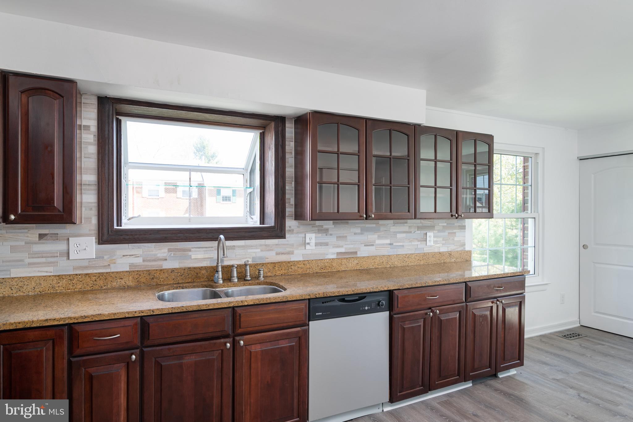 CHARING CROSS - Residential Lease