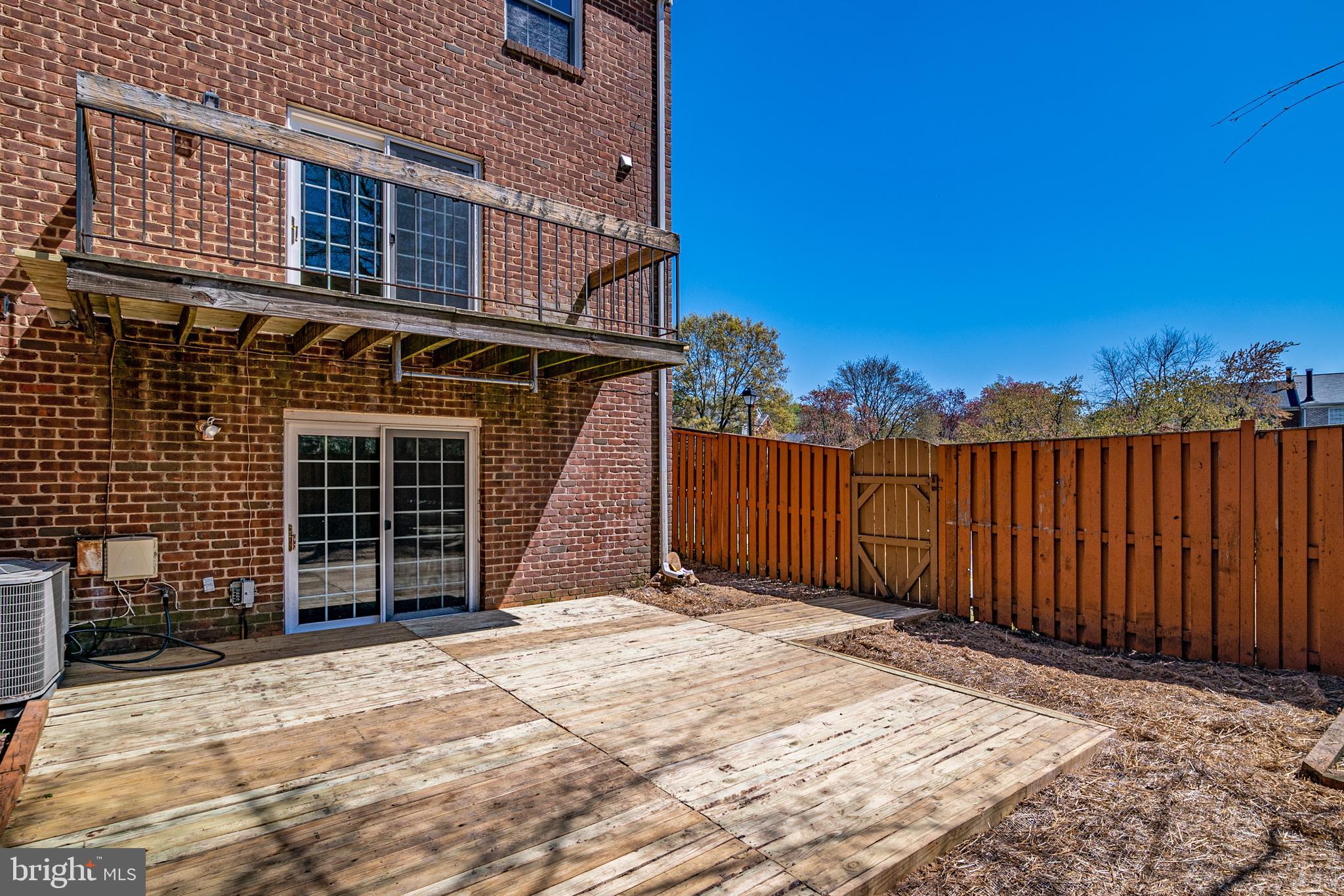 CHARING CROSS - Residential Lease