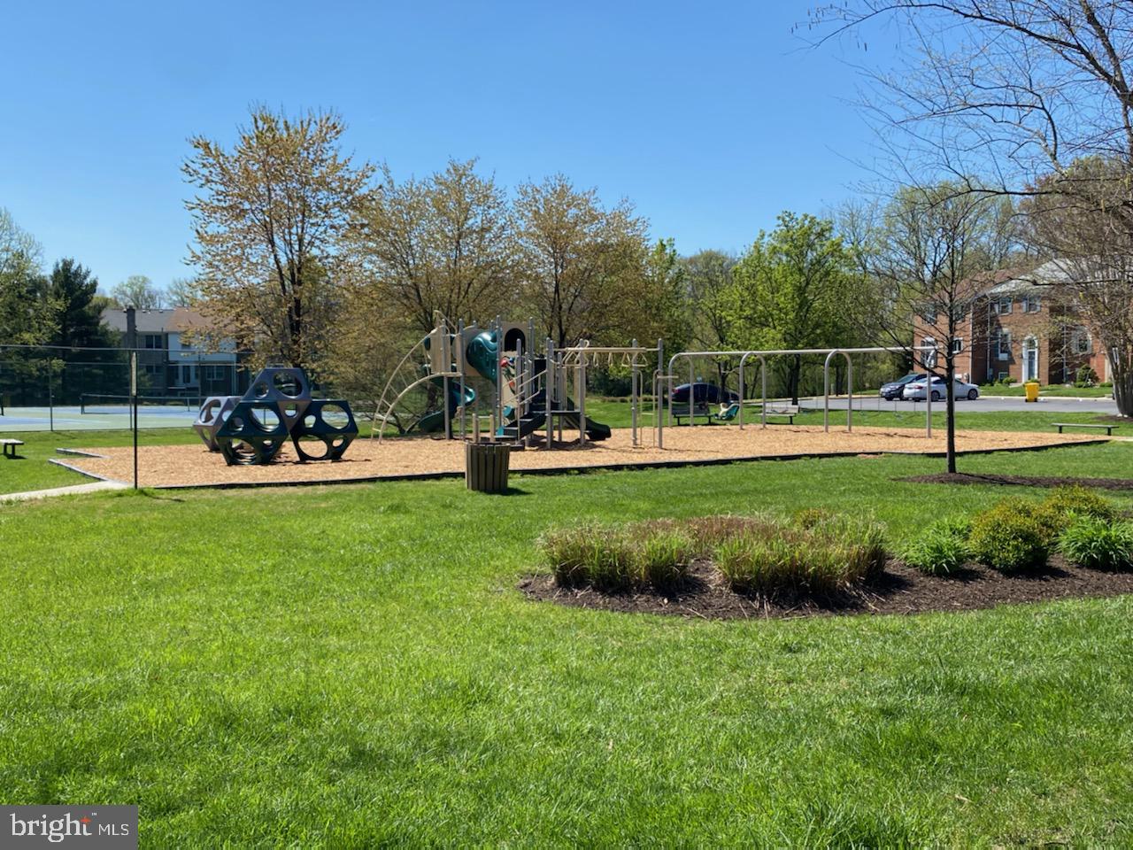 CHARING CROSS - Residential Lease