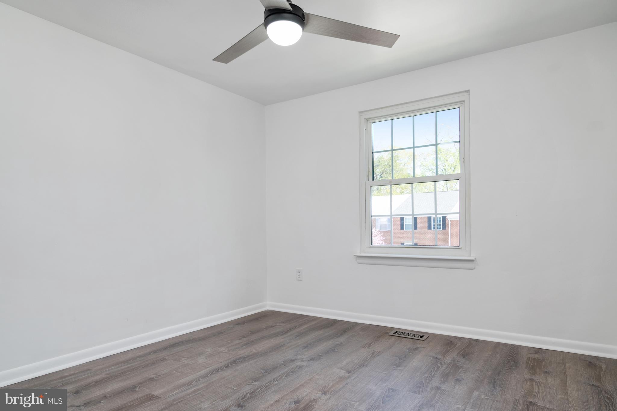 CHARING CROSS - Residential Lease