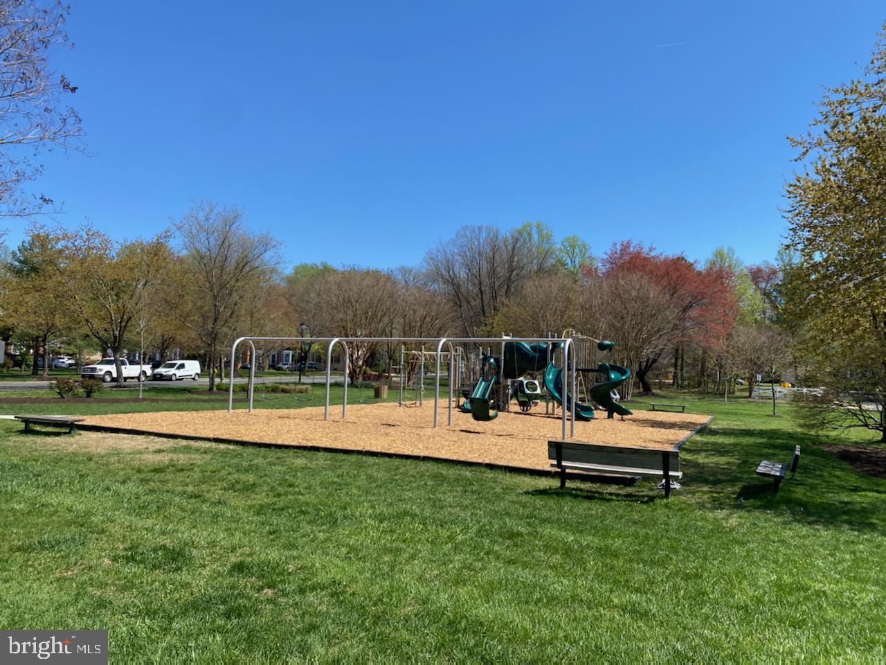 CHARING CROSS - Residential Lease