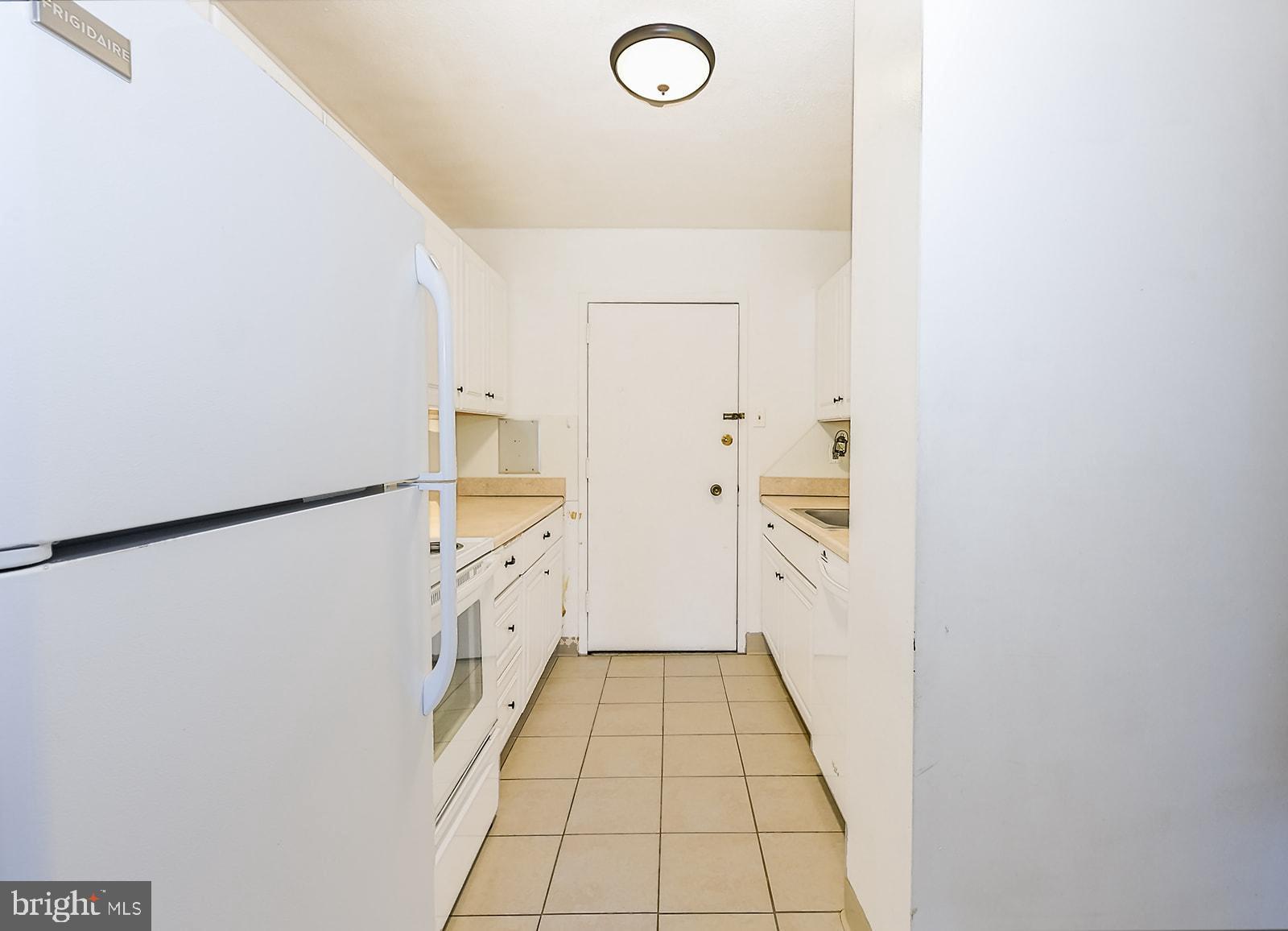 CHARLES VILLAGE - Residential