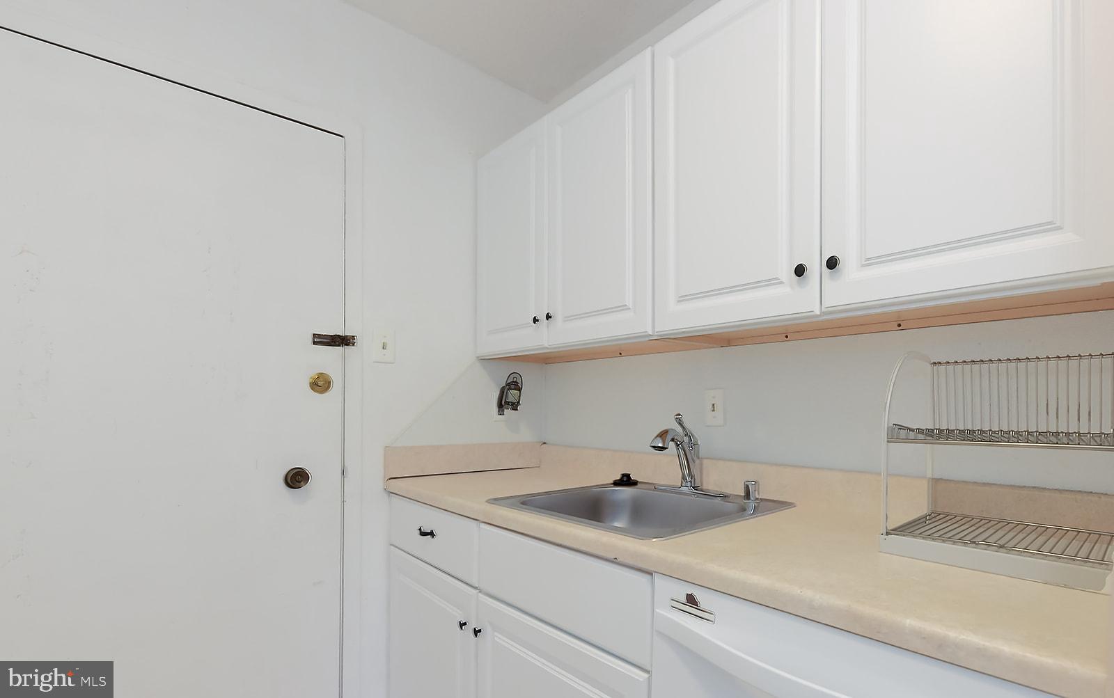 CHARLES VILLAGE - Residential