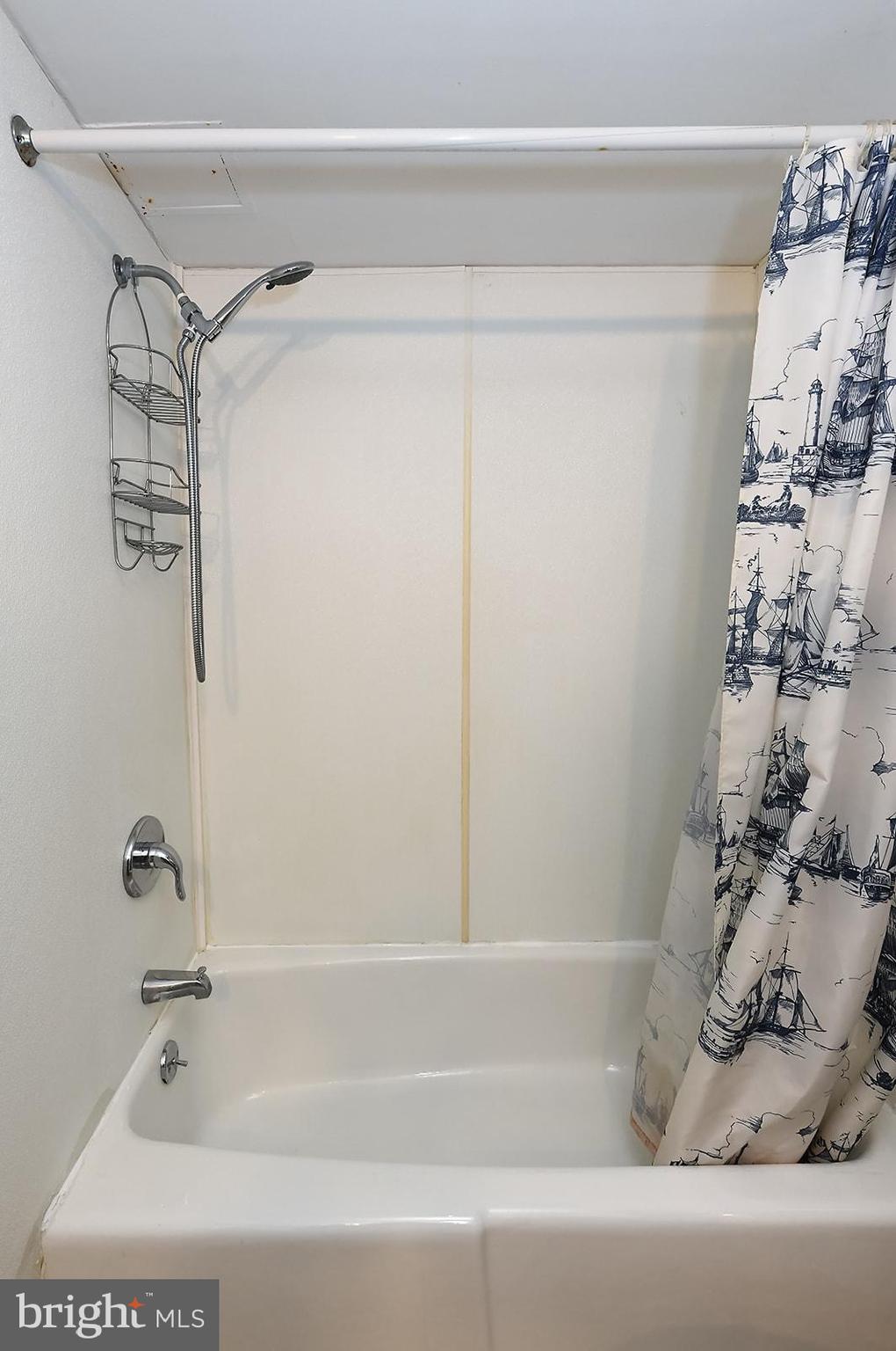 CHARLES VILLAGE - Residential