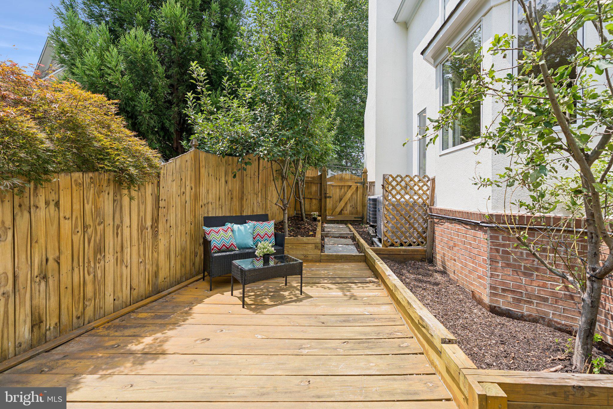 CABIN JOHN PARK - Residential