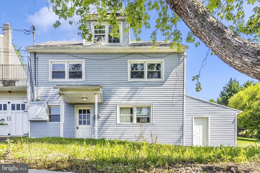 Investor Alert! Charming 3 unit apartment building. Featuring two 2 bedrooms and one 1 bedroom. All three units rented for a total of $2,975 a month. Plenty of parking and extra storage. Great location close to shopping, restaurants and major highways.