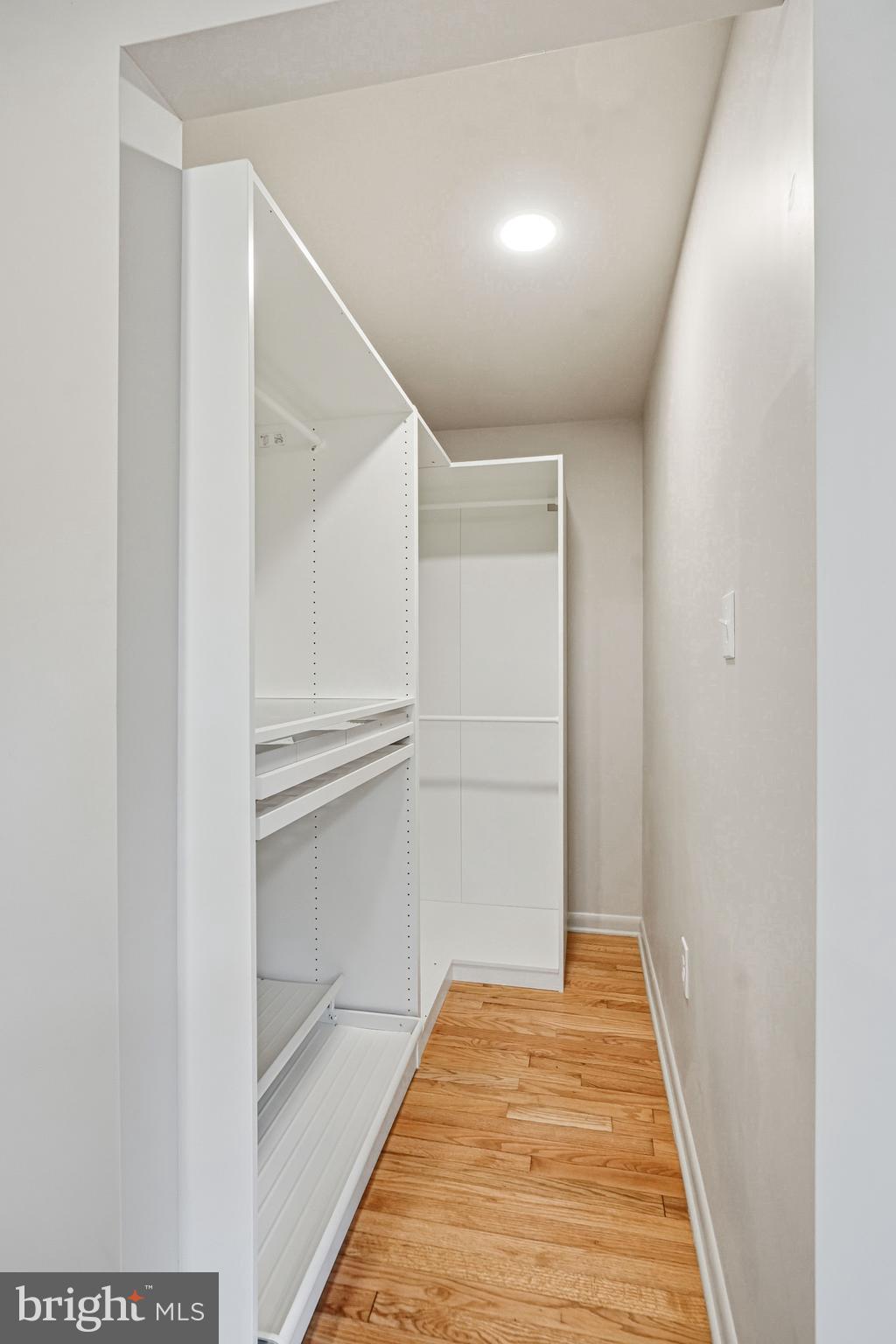 VALLEY FORGE MTN - Residential