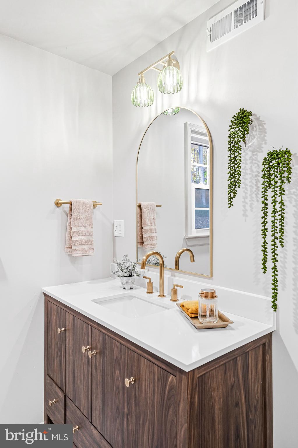 VALLEY FORGE MTN - Residential