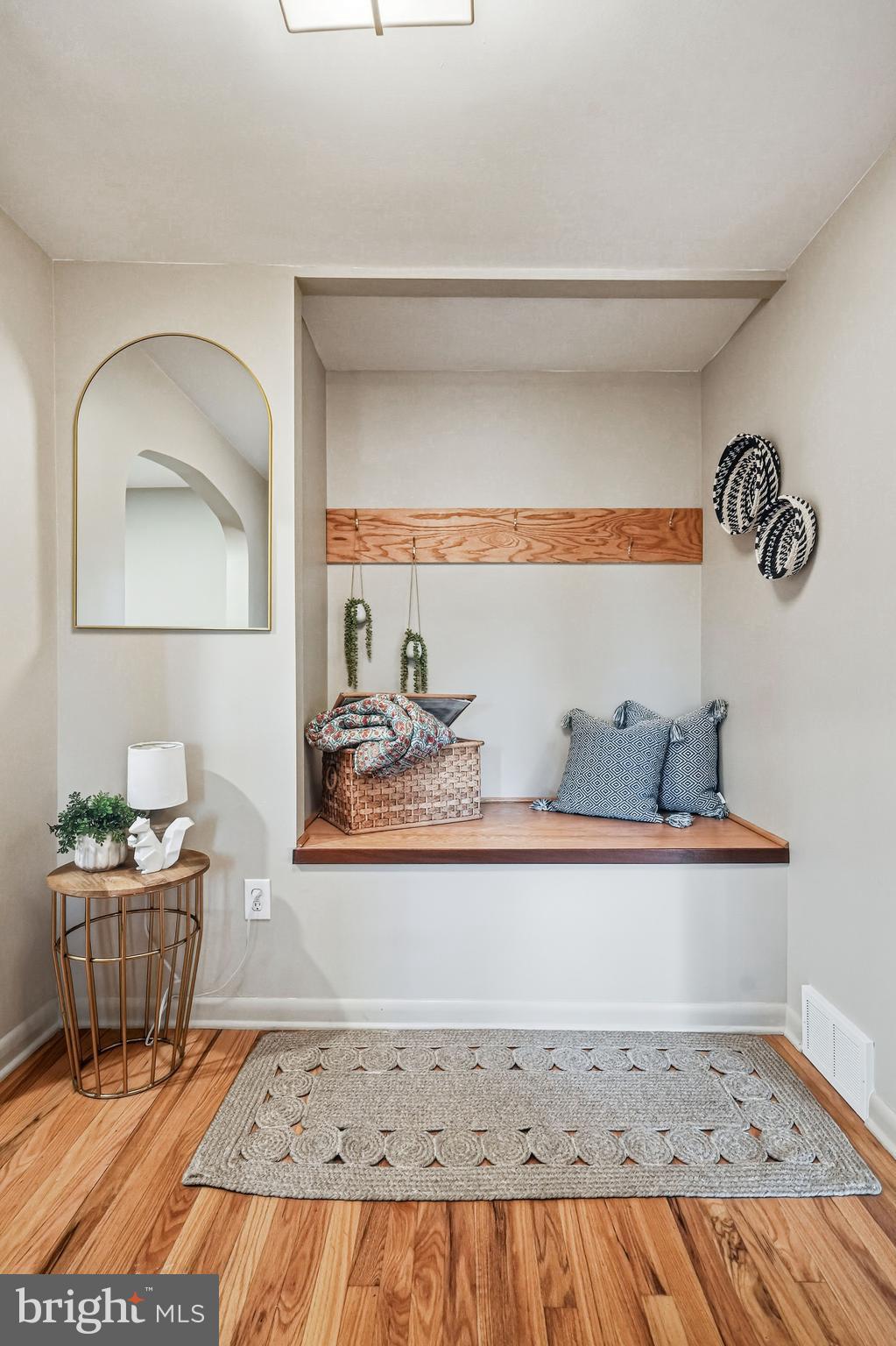 VALLEY FORGE MTN - Residential