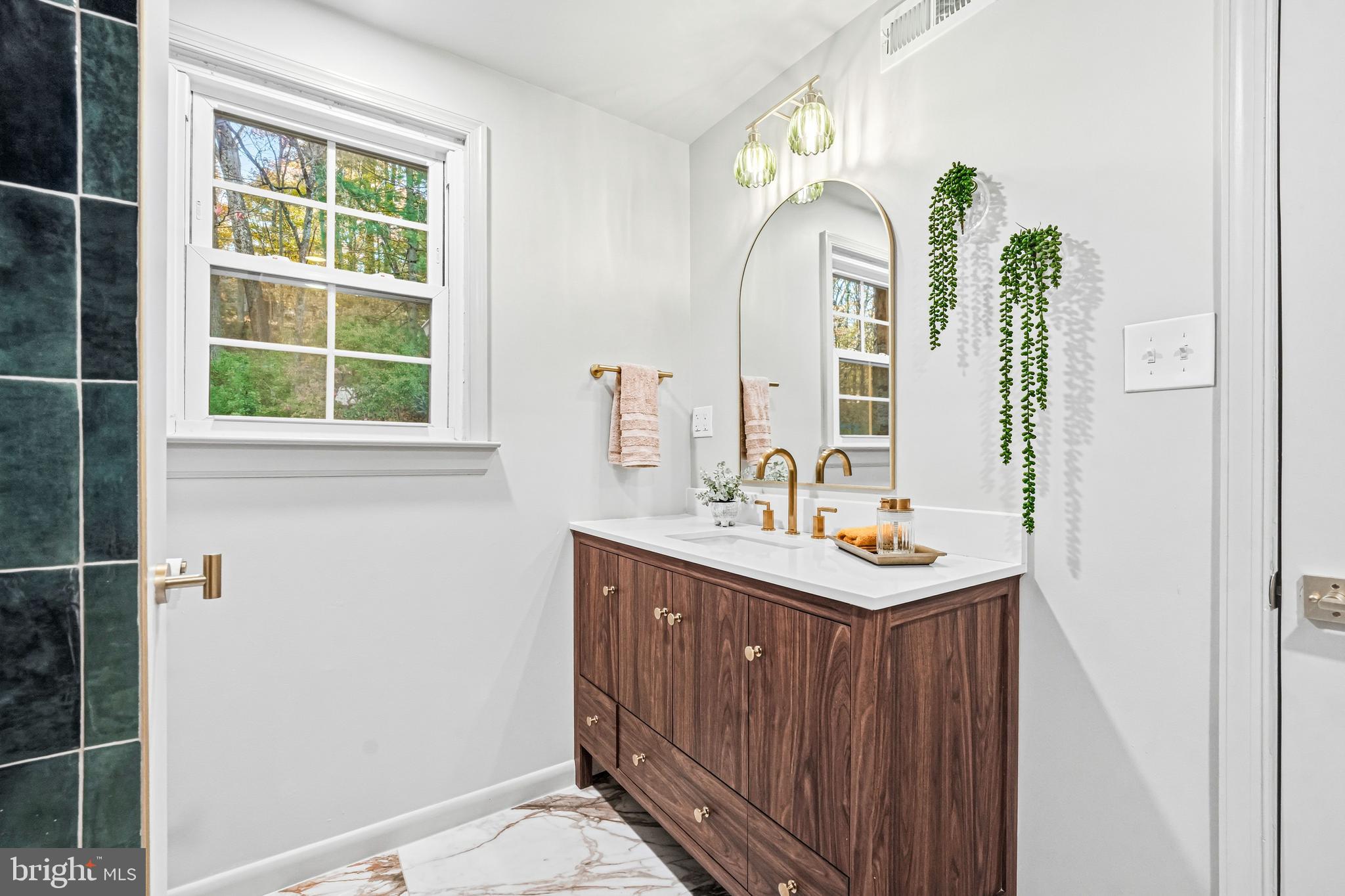 VALLEY FORGE MTN - Residential