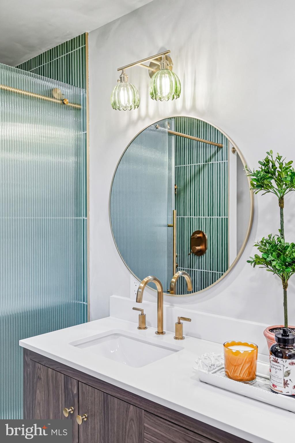 VALLEY FORGE MTN - Residential