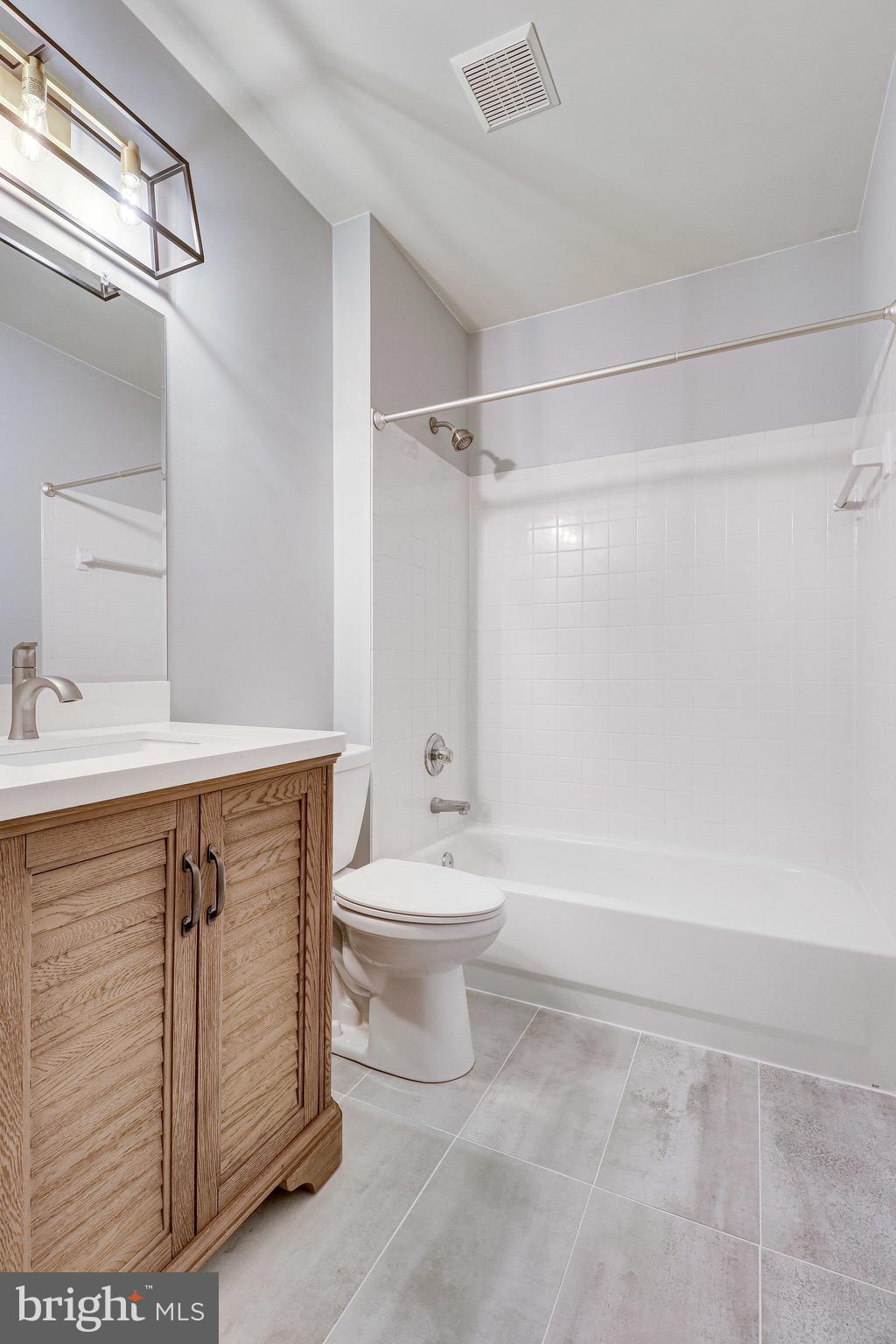 BARRINGTON - Residential