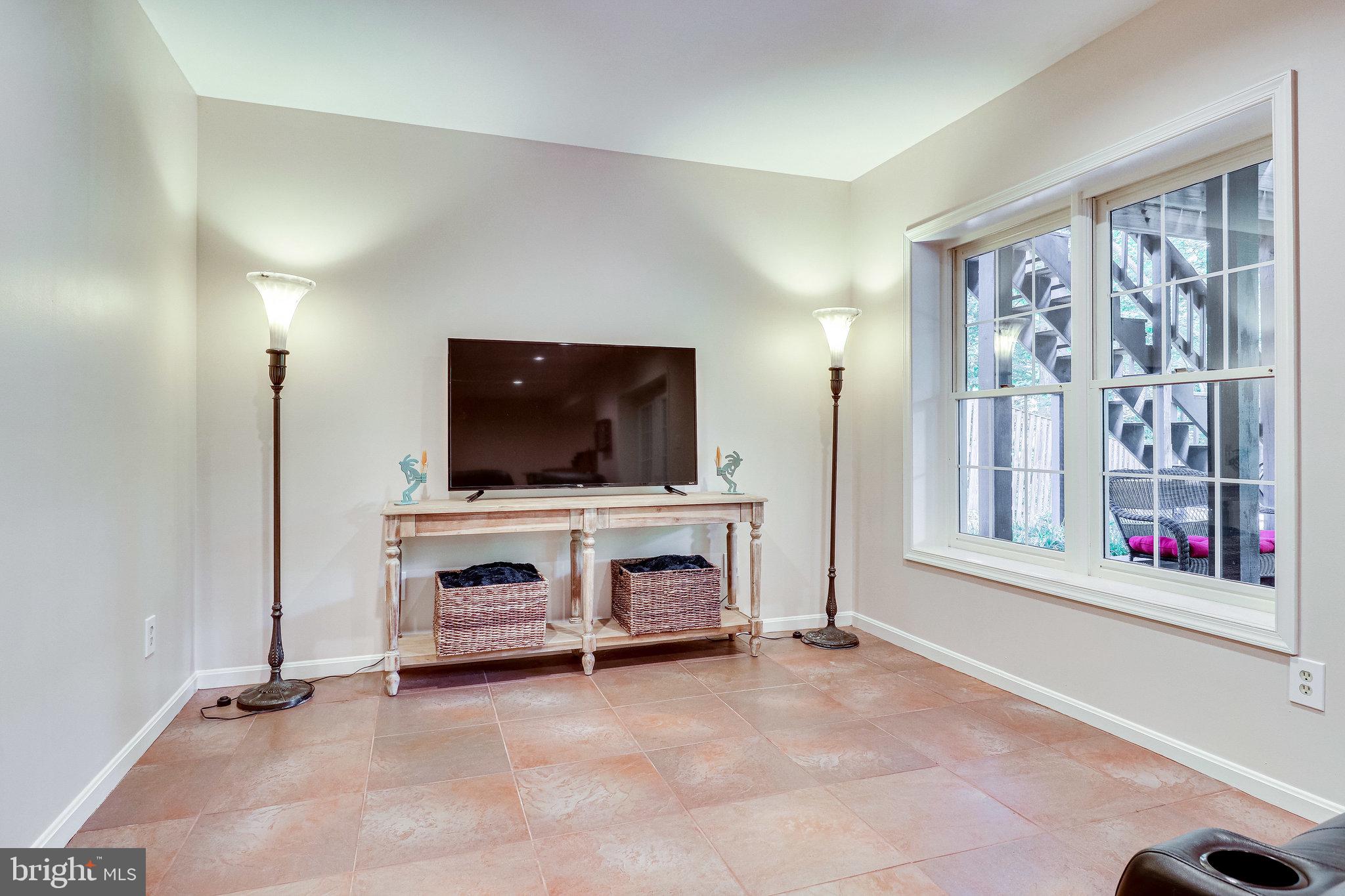 BARRINGTON - Residential