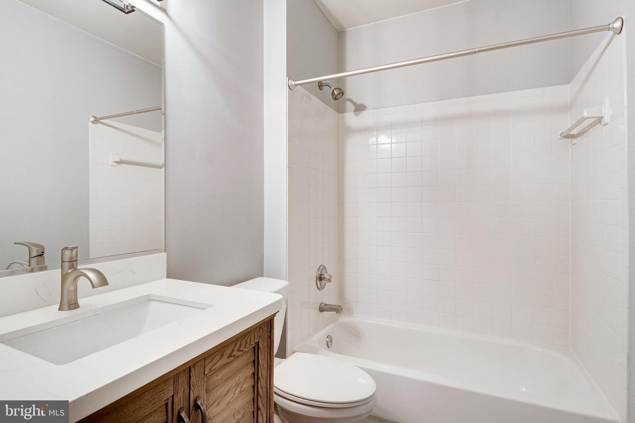 BARRINGTON - Residential