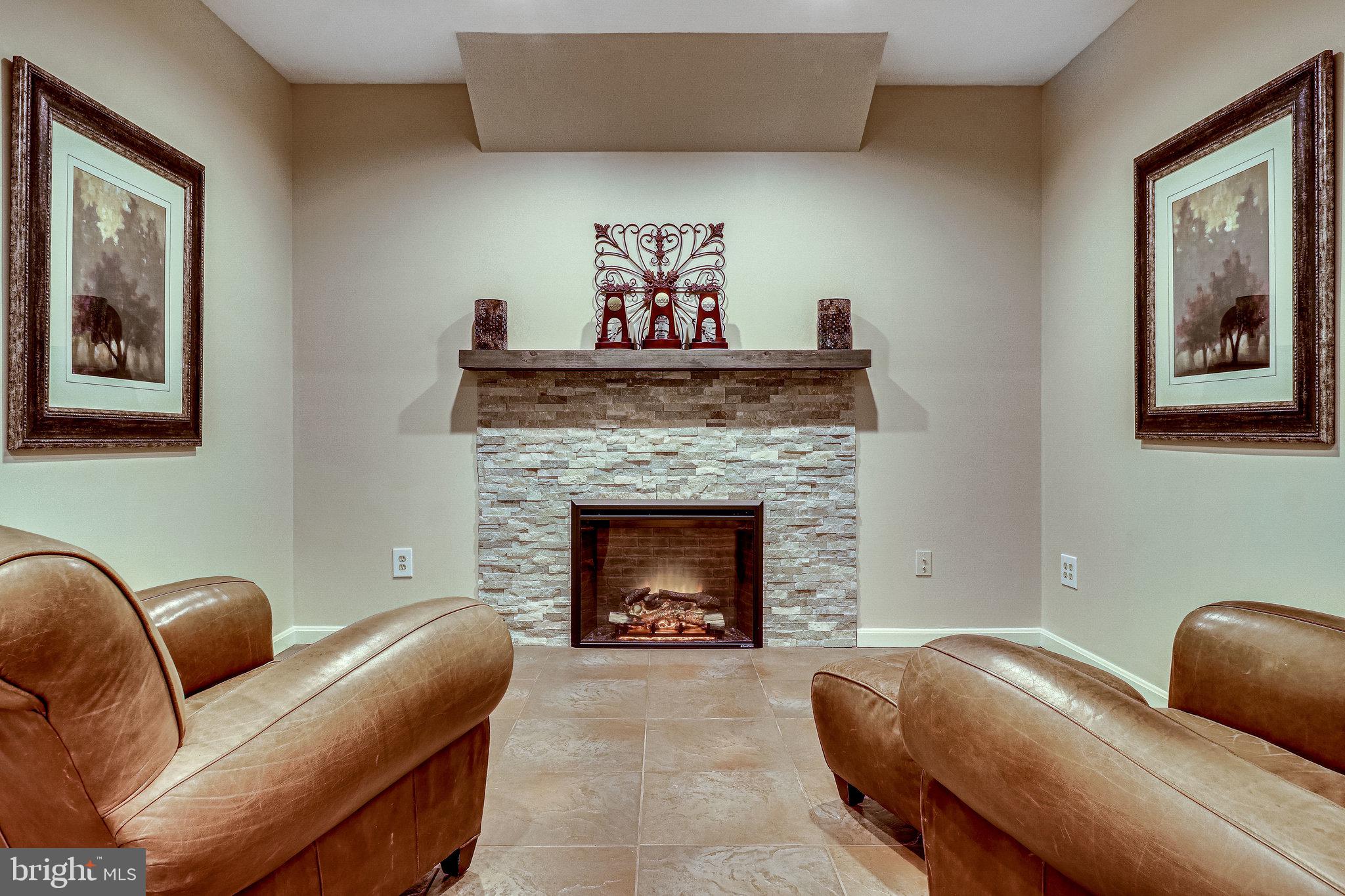 BARRINGTON - Residential