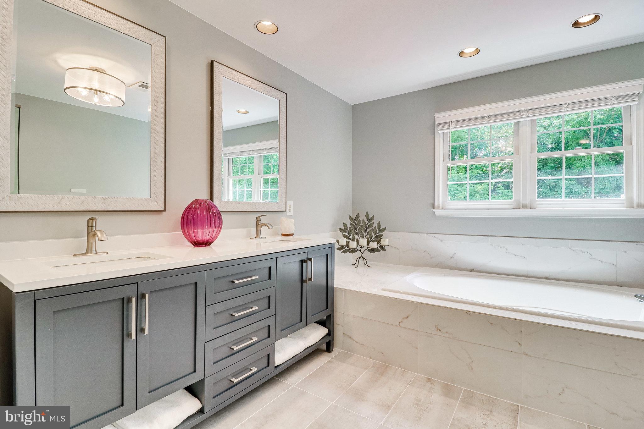 BARRINGTON - Residential