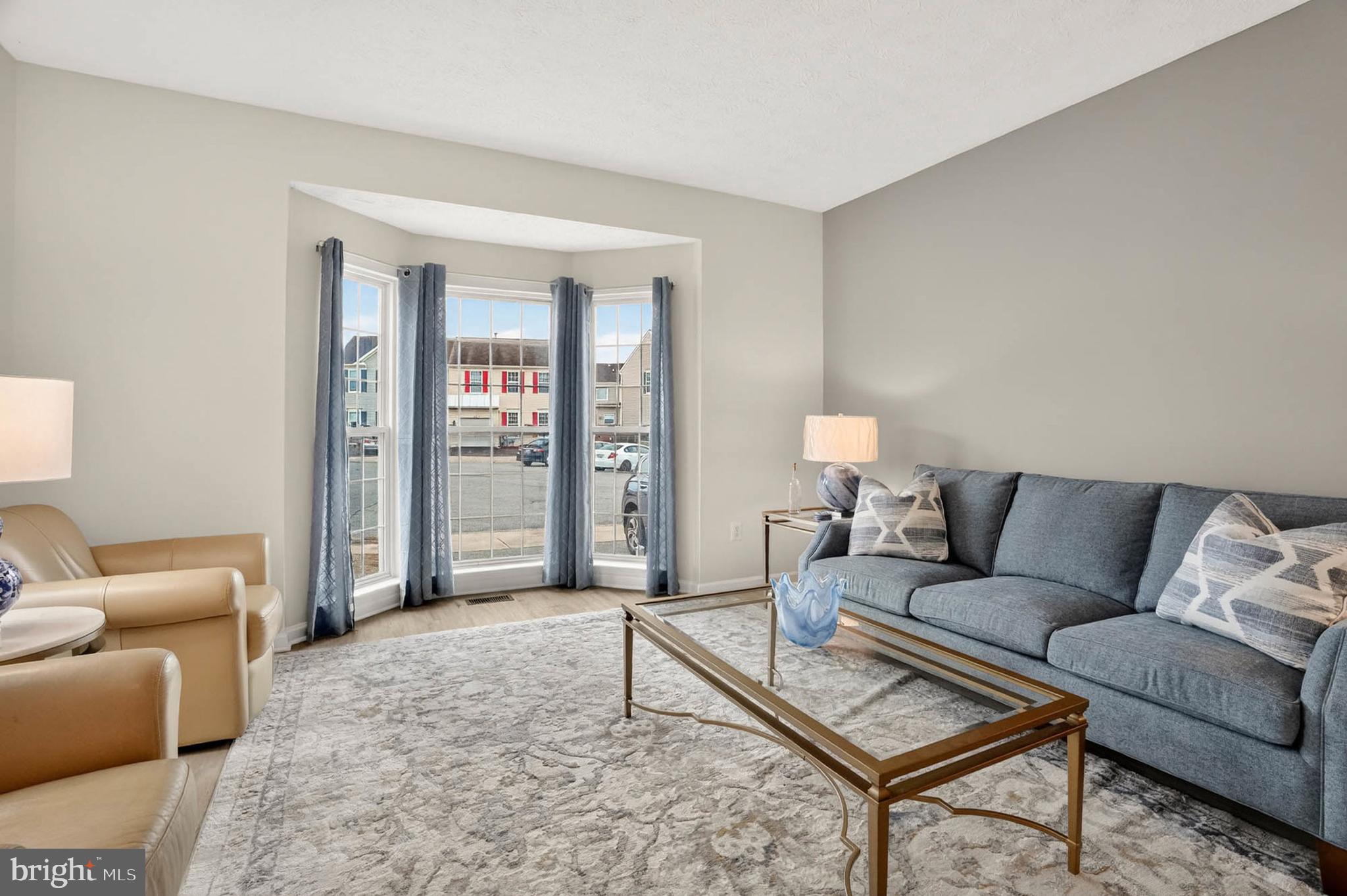 206 EISENHOWER COURT