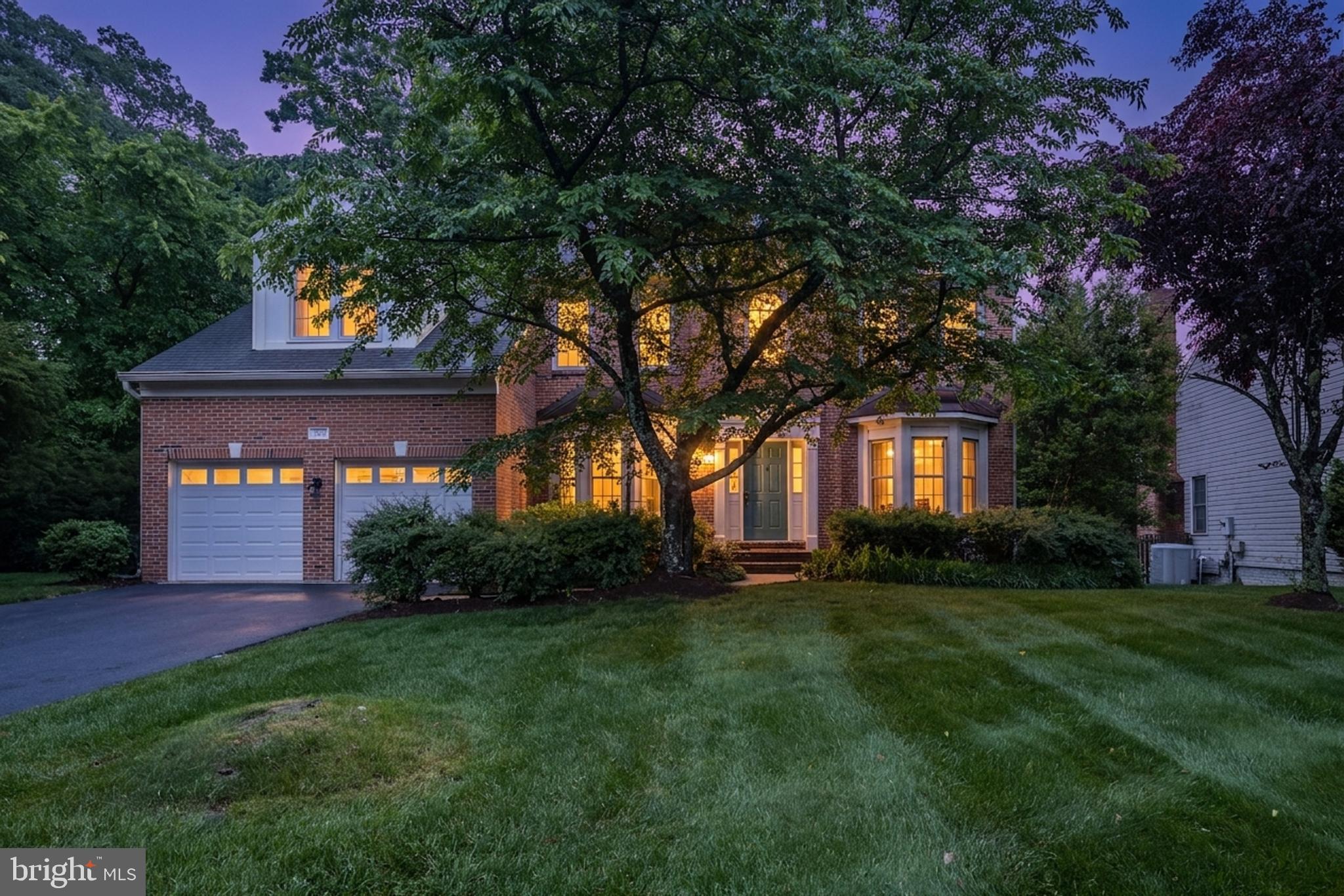 MONROE MANOR - Residential
