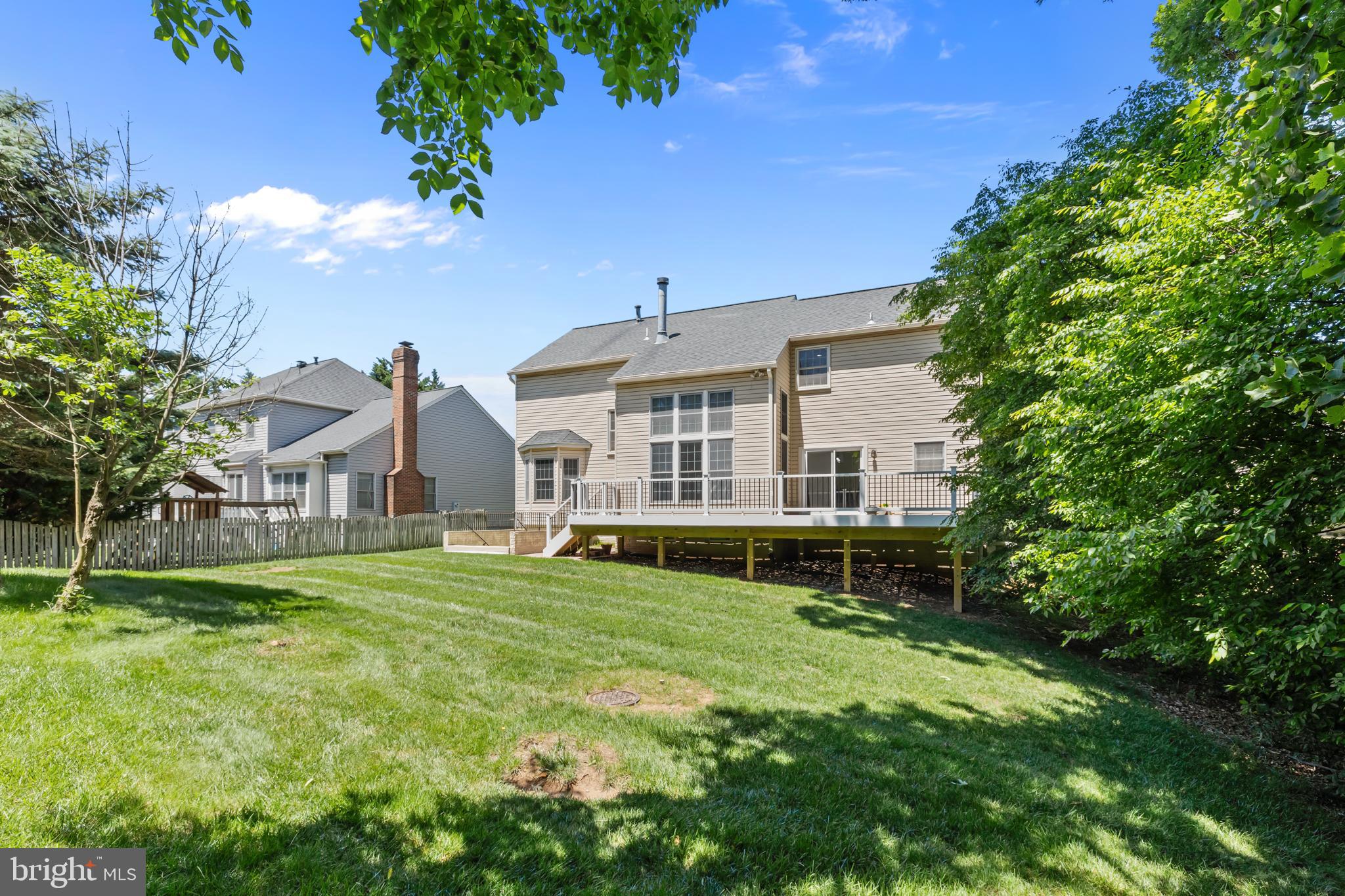 MONROE MANOR - Residential