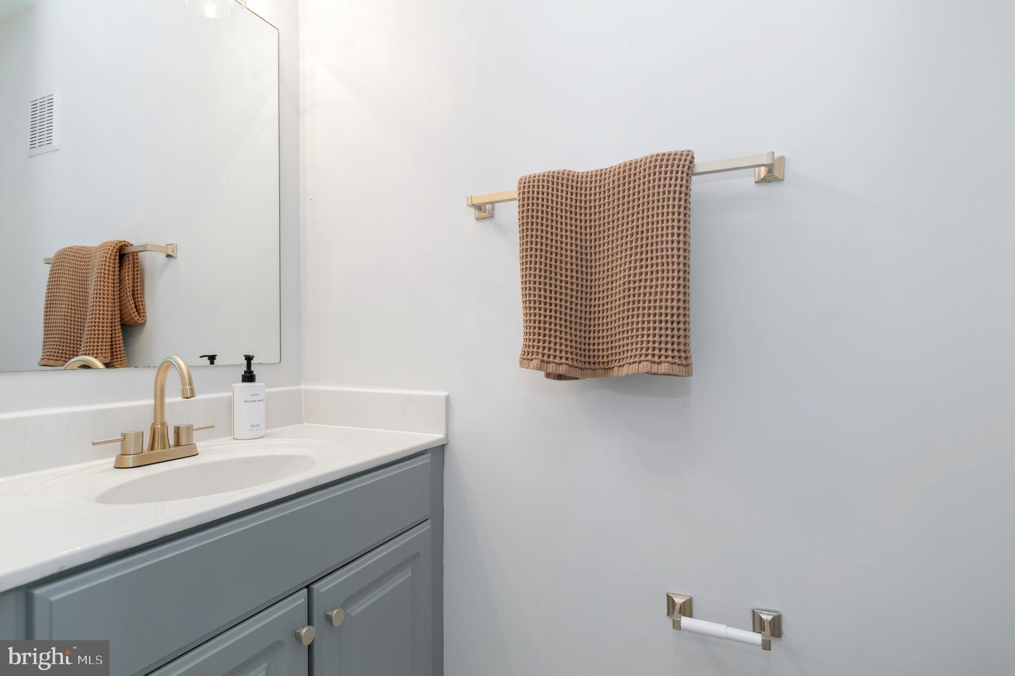 FAIRFAX HEIGHTS - Residential