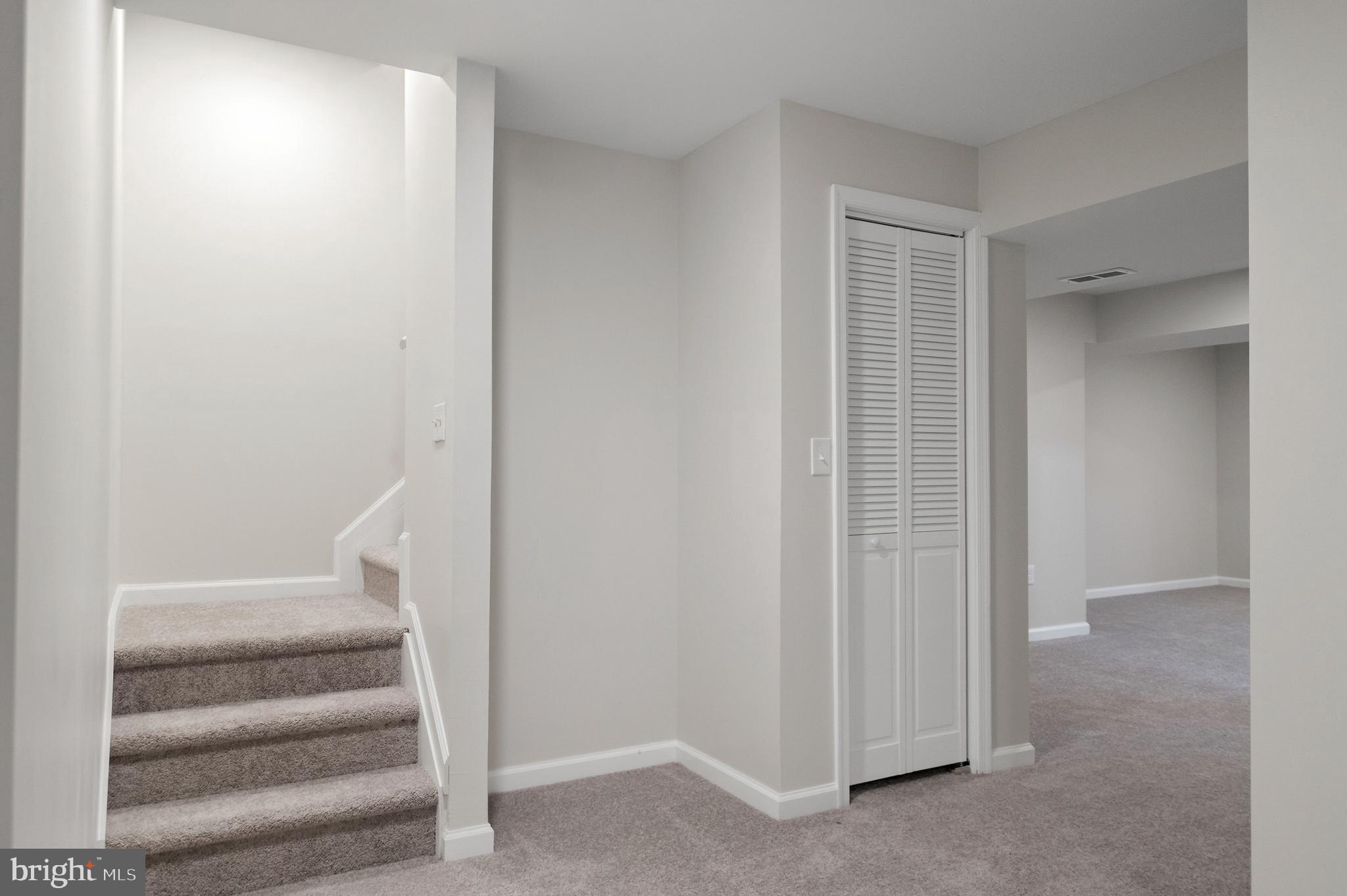 FAIRFAX HEIGHTS - Residential