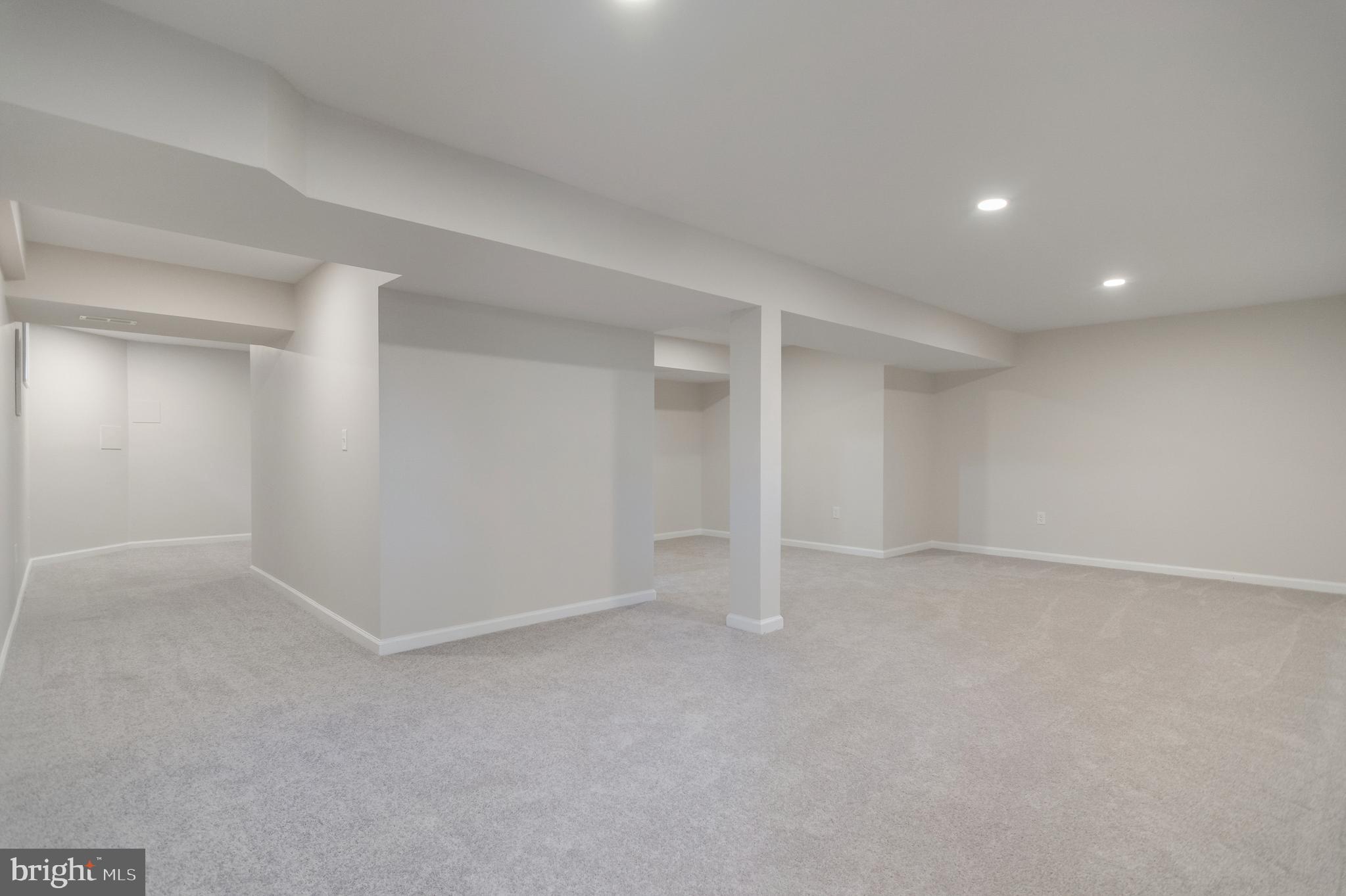 FAIRFAX HEIGHTS - Residential