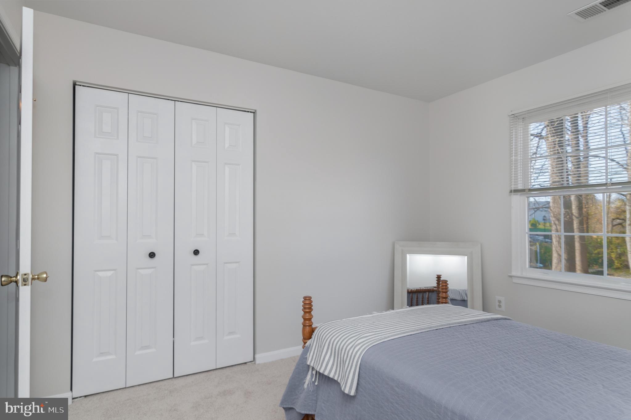 FAIRFAX HEIGHTS - Residential