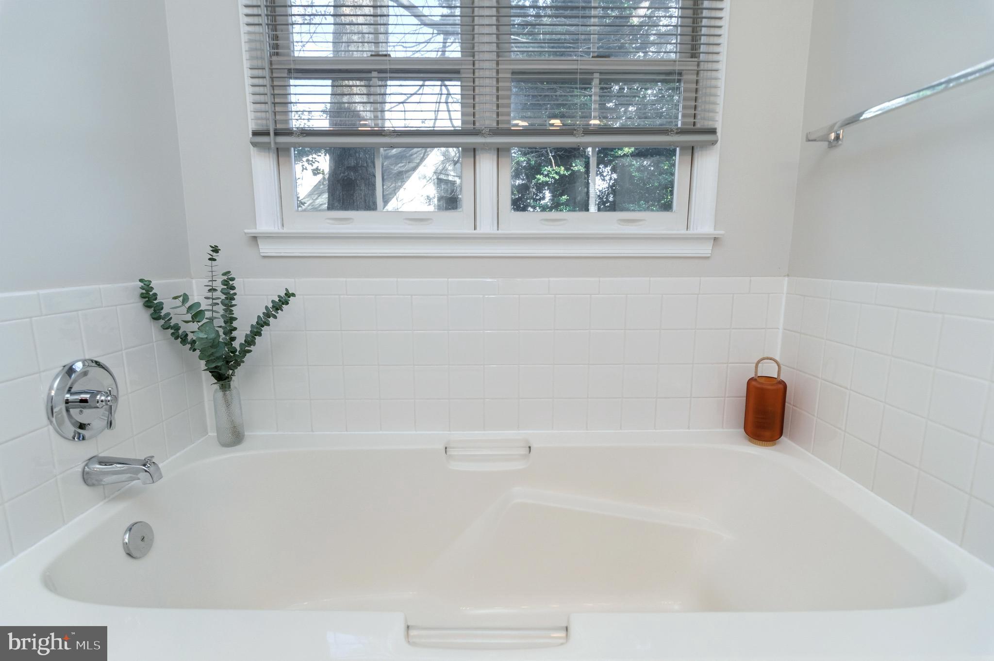 FAIRFAX HEIGHTS - Residential