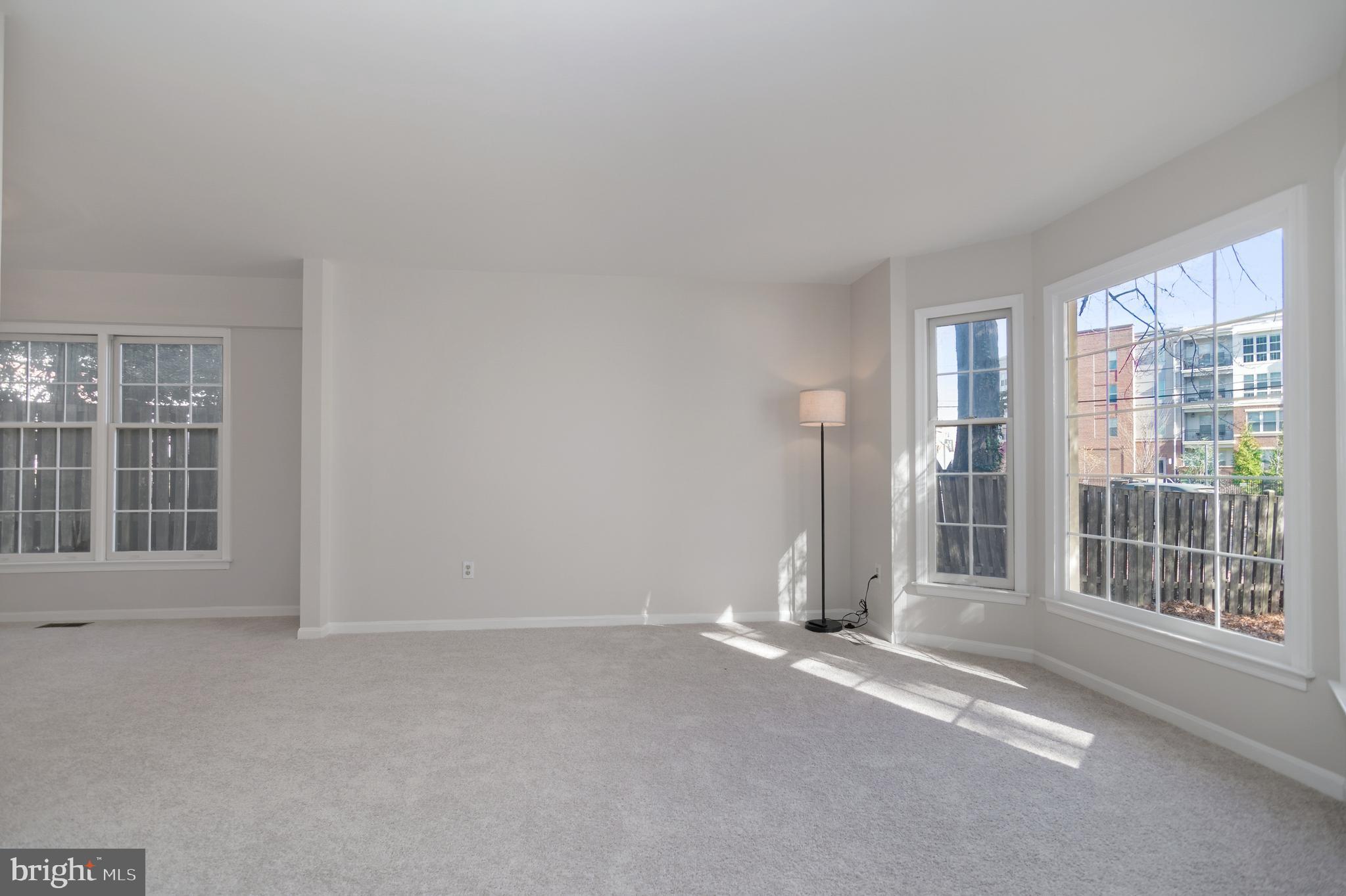 FAIRFAX HEIGHTS - Residential